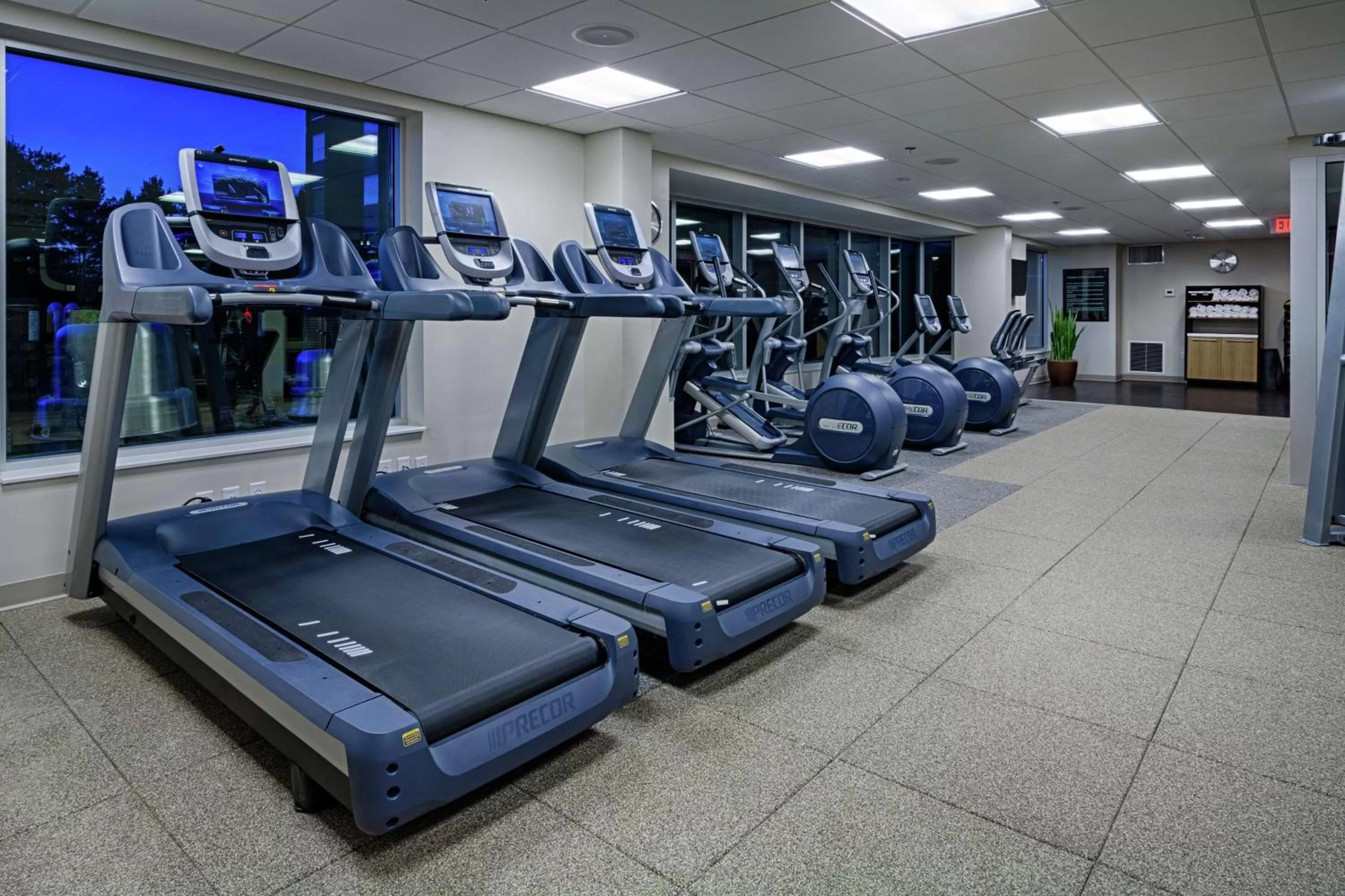 Fitness centre/facilities in DoubleTree by Hilton Hotel Bristol
