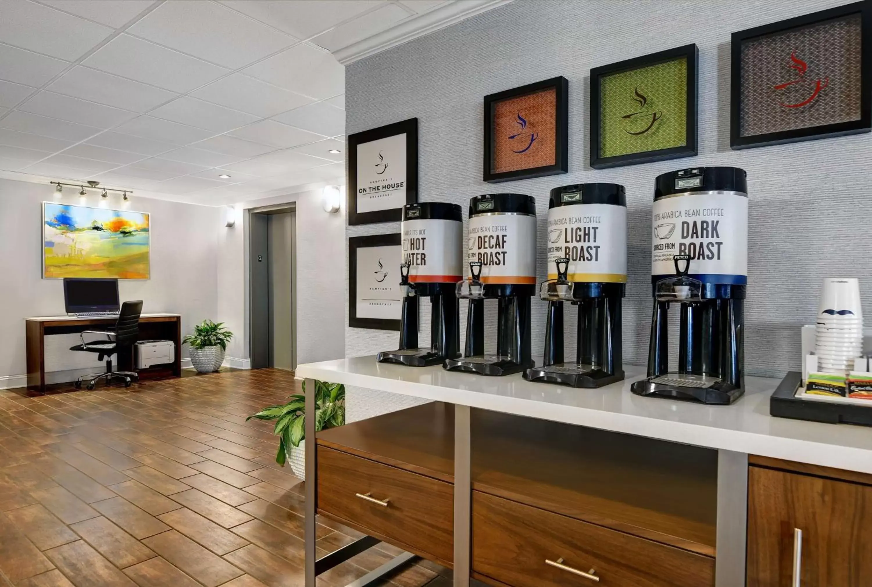 Lobby or reception in Hampton Inn Patriots Point Lobby or reception in Hampton Inn Patriots Point