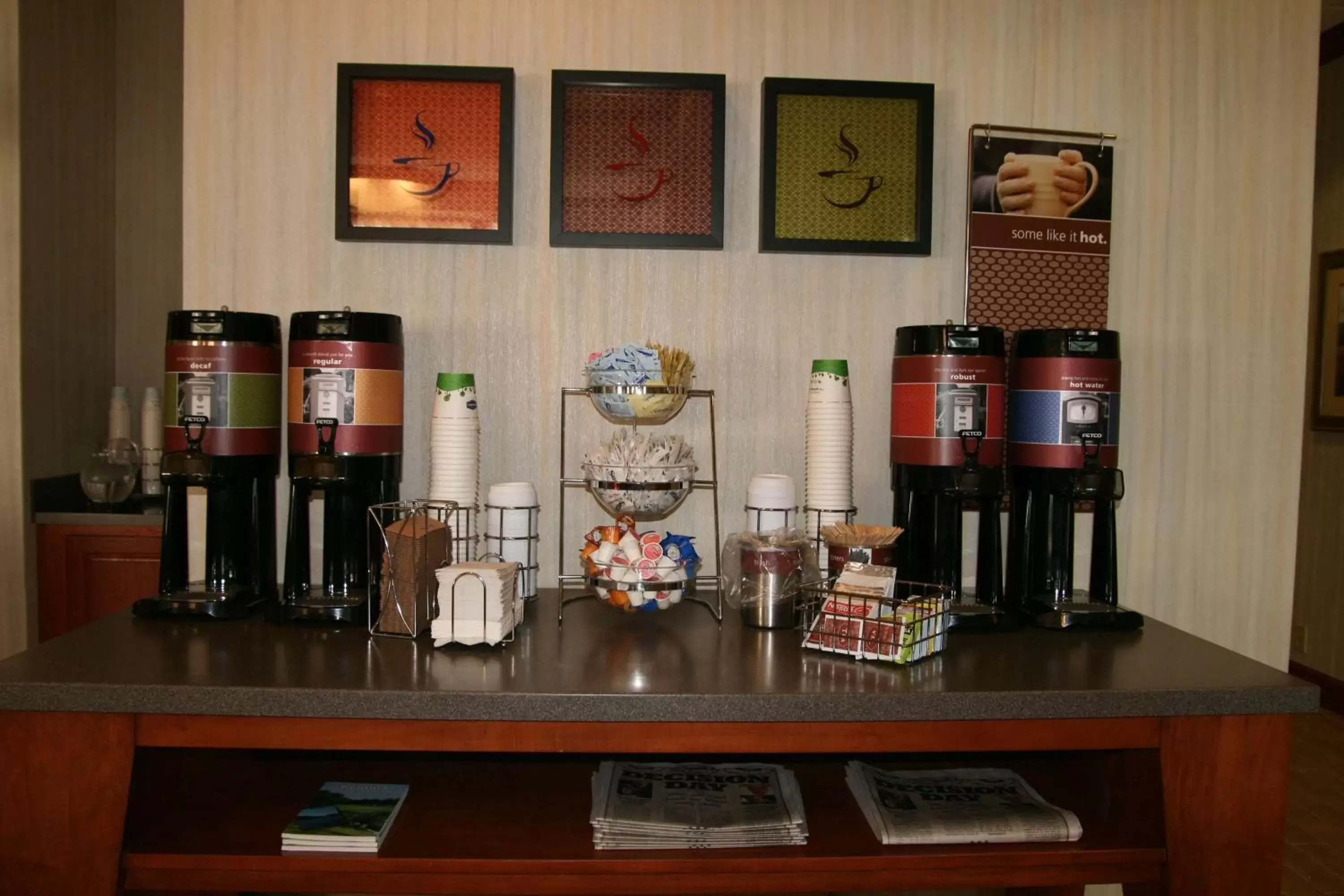 Lobby or reception, Coffee/Tea Facilities in Hampton Inn Lebanon