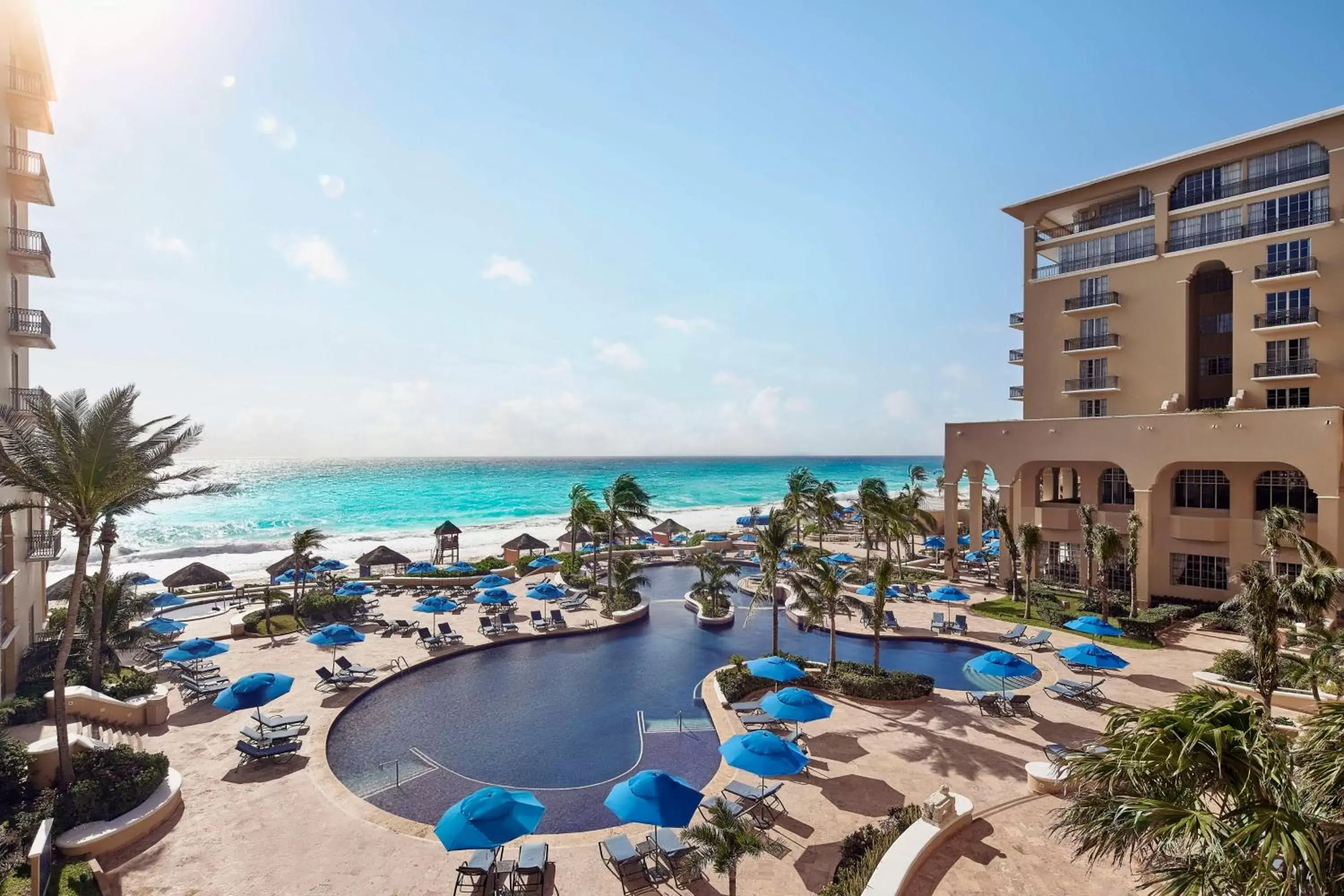 Solarium, Swimming Pool in Kempinski Hotel Cancun