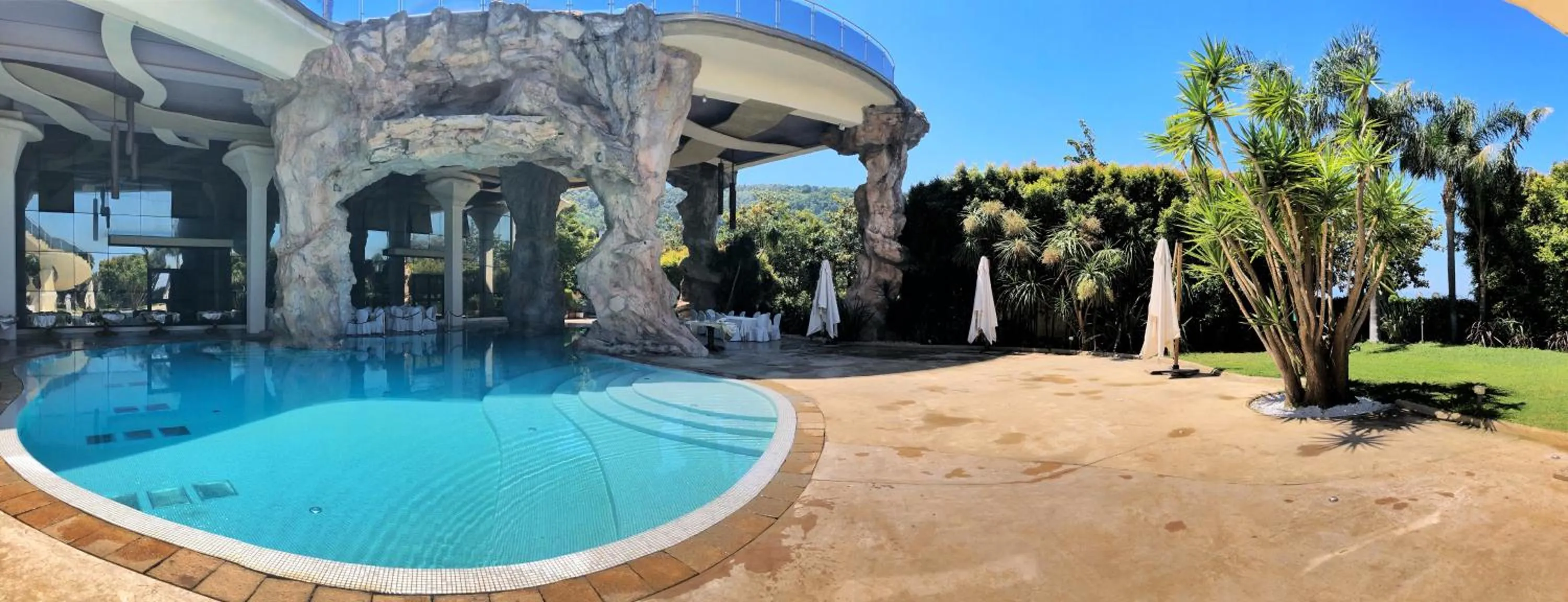 Property building in Hotel Arcobaleno