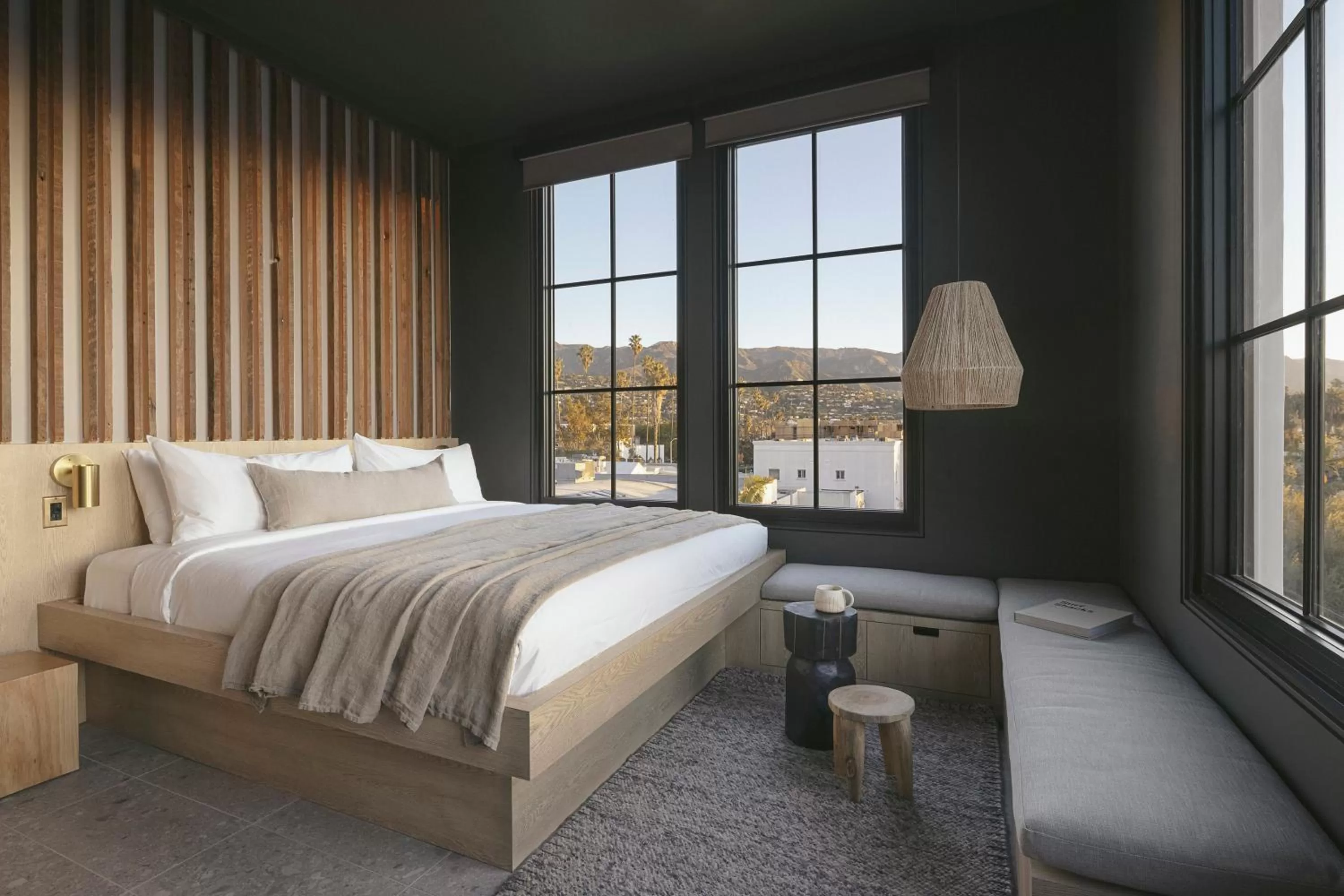 Bed in Drift Santa Barbara, a Member of Design Hotels
