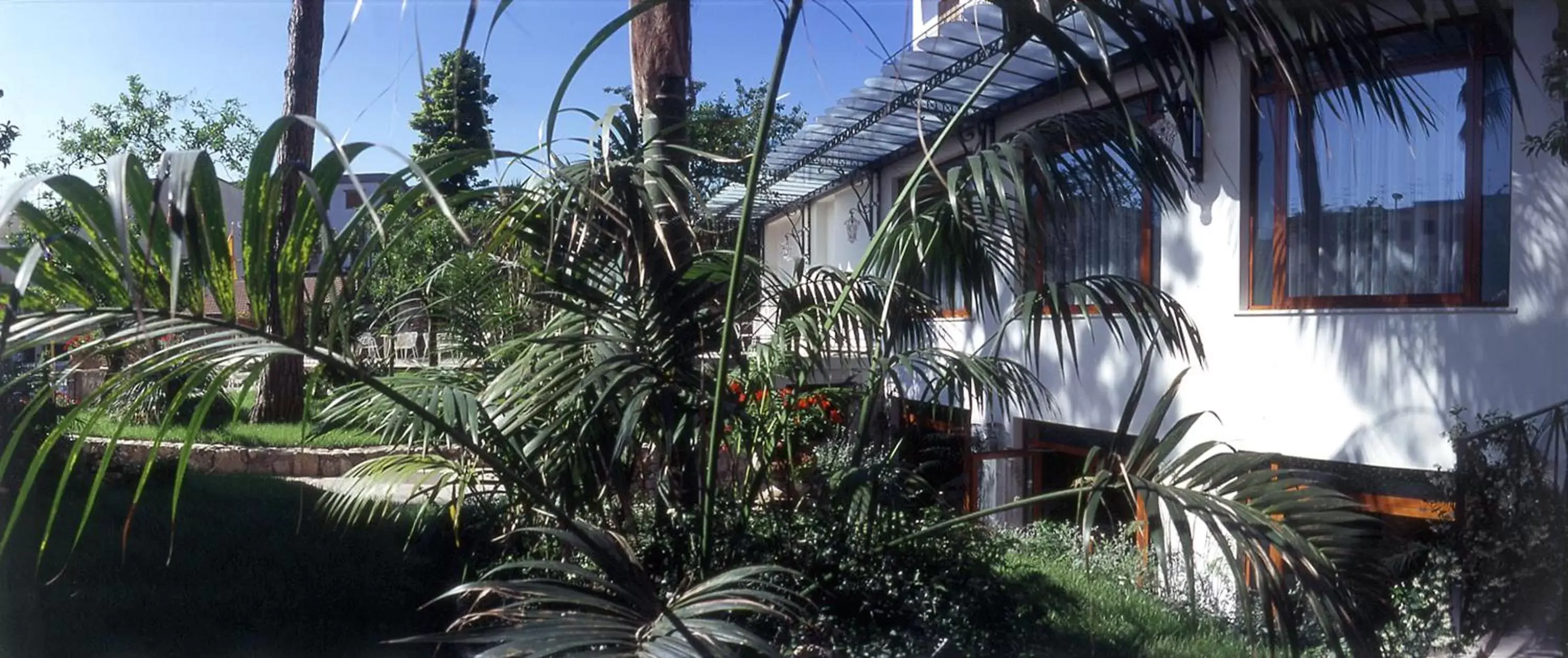 Garden, Property Building in Hotel Zi' Teresa