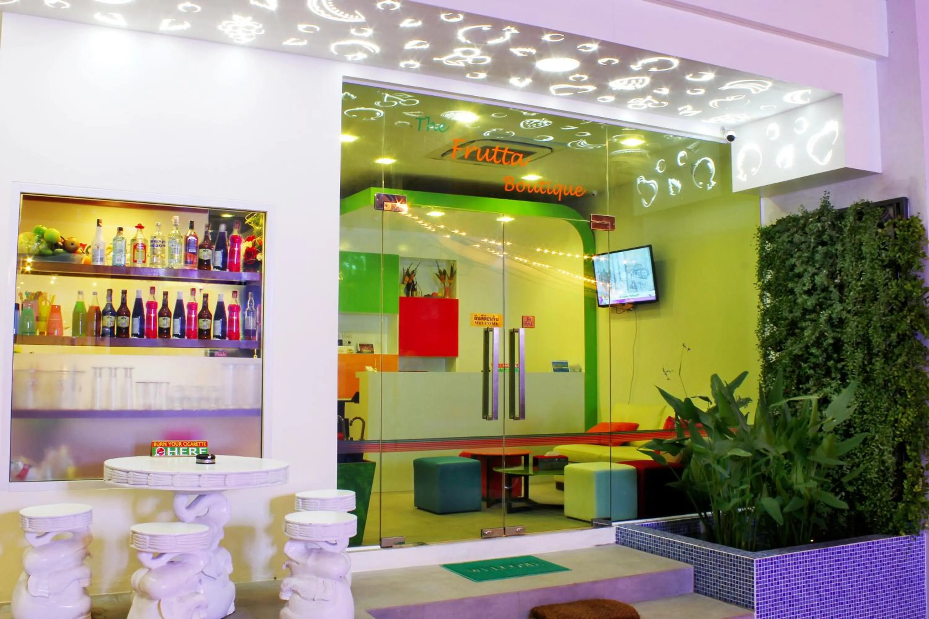 Facade/entrance in The Frutta Boutique