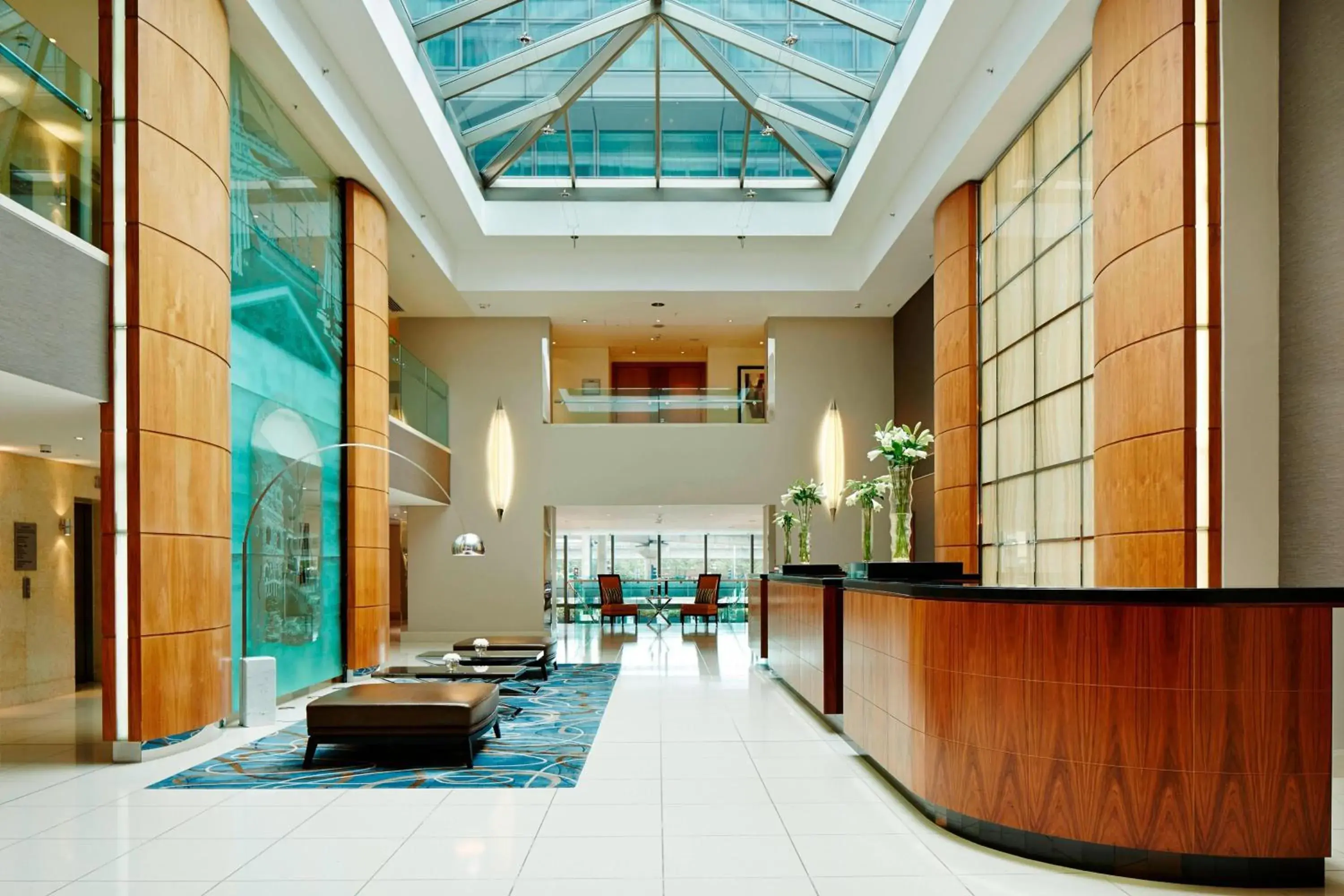 Lobby or reception in London Marriott Hotel Canary Wharf