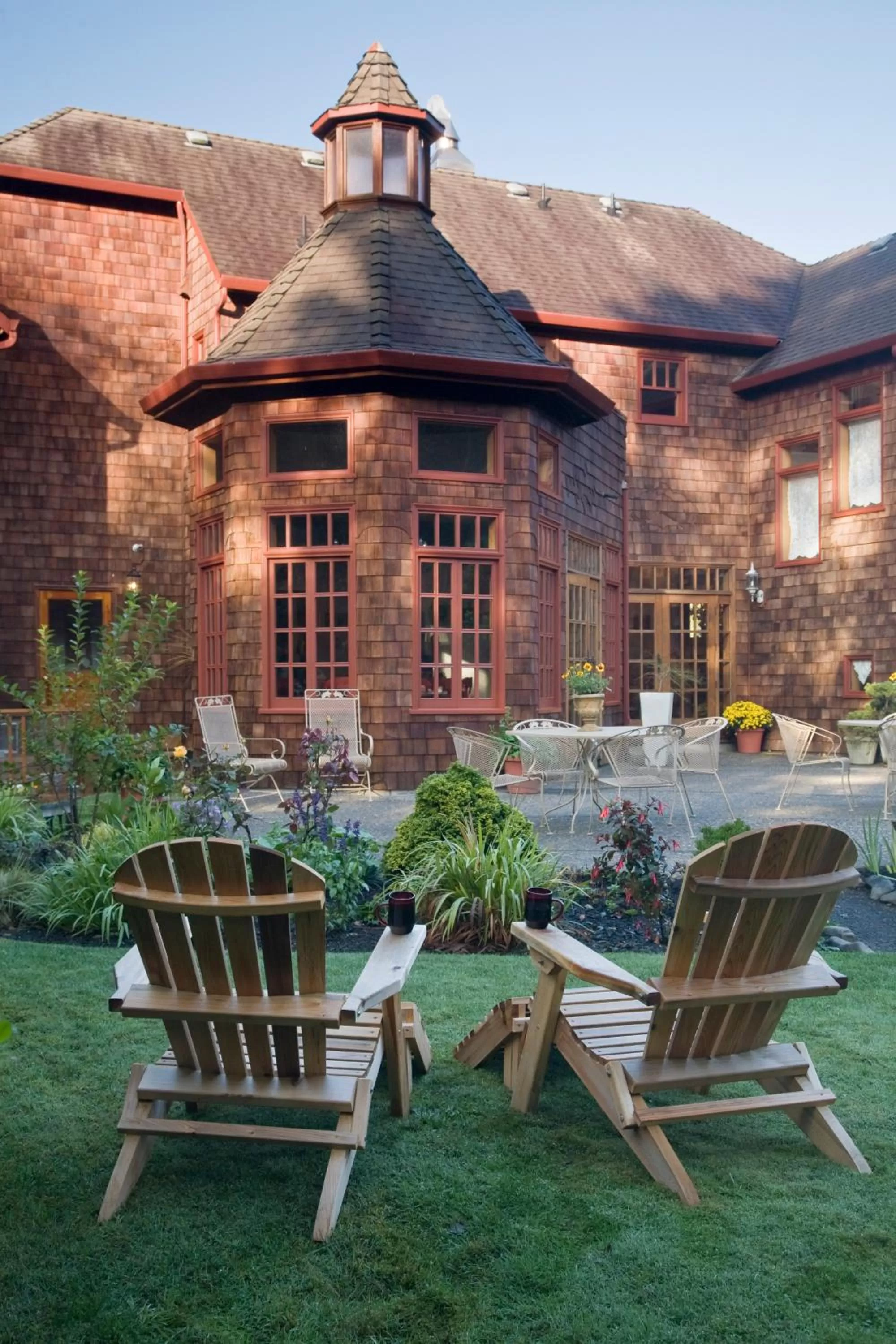 Property building in Arch Cape Inn and Retreat