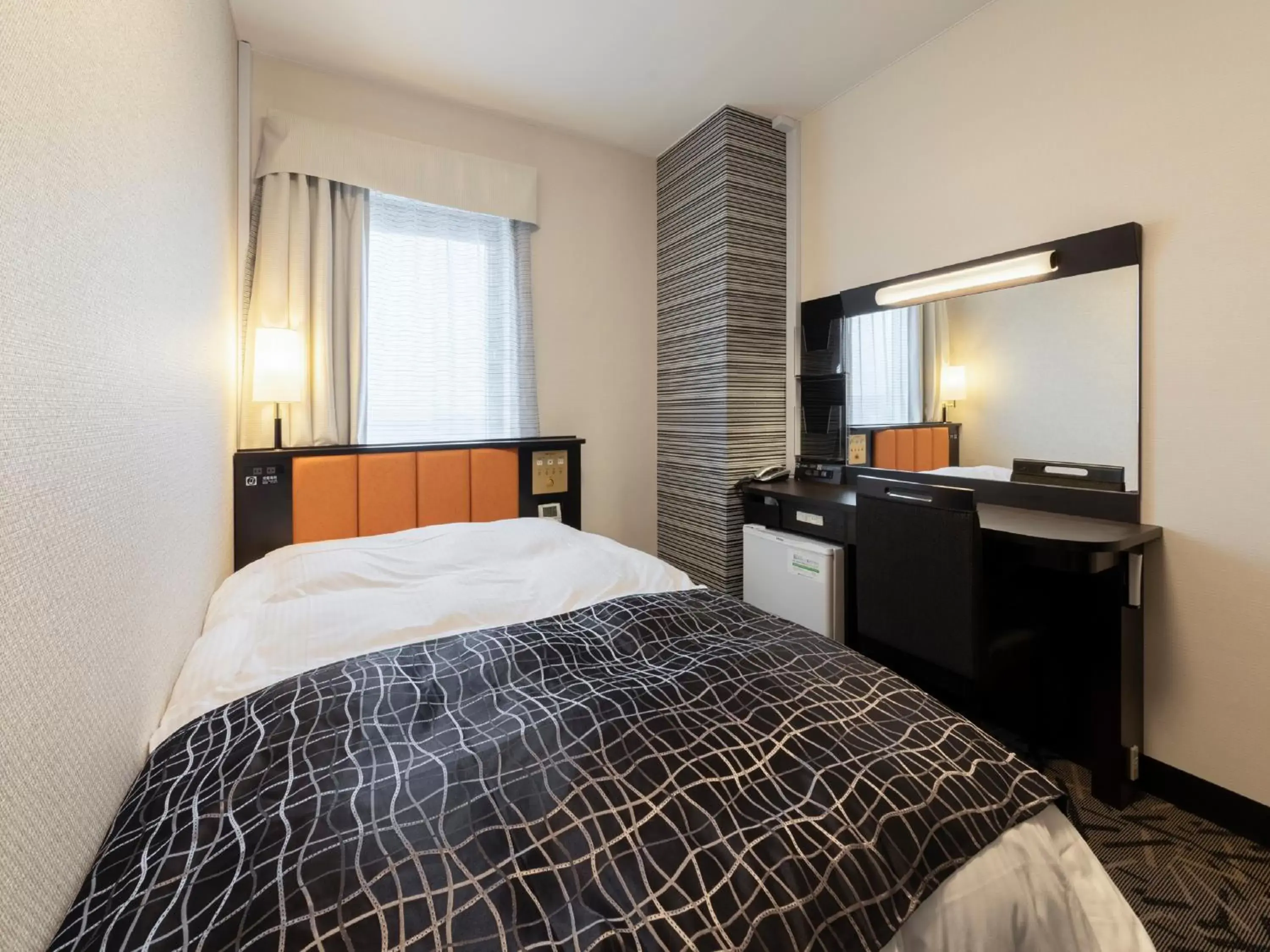 Photo of the whole room, Bed in APA Hotel Kurashiki Ekimae Photo of the whole room, Bed in APA Hotel Kurashiki Ekimae