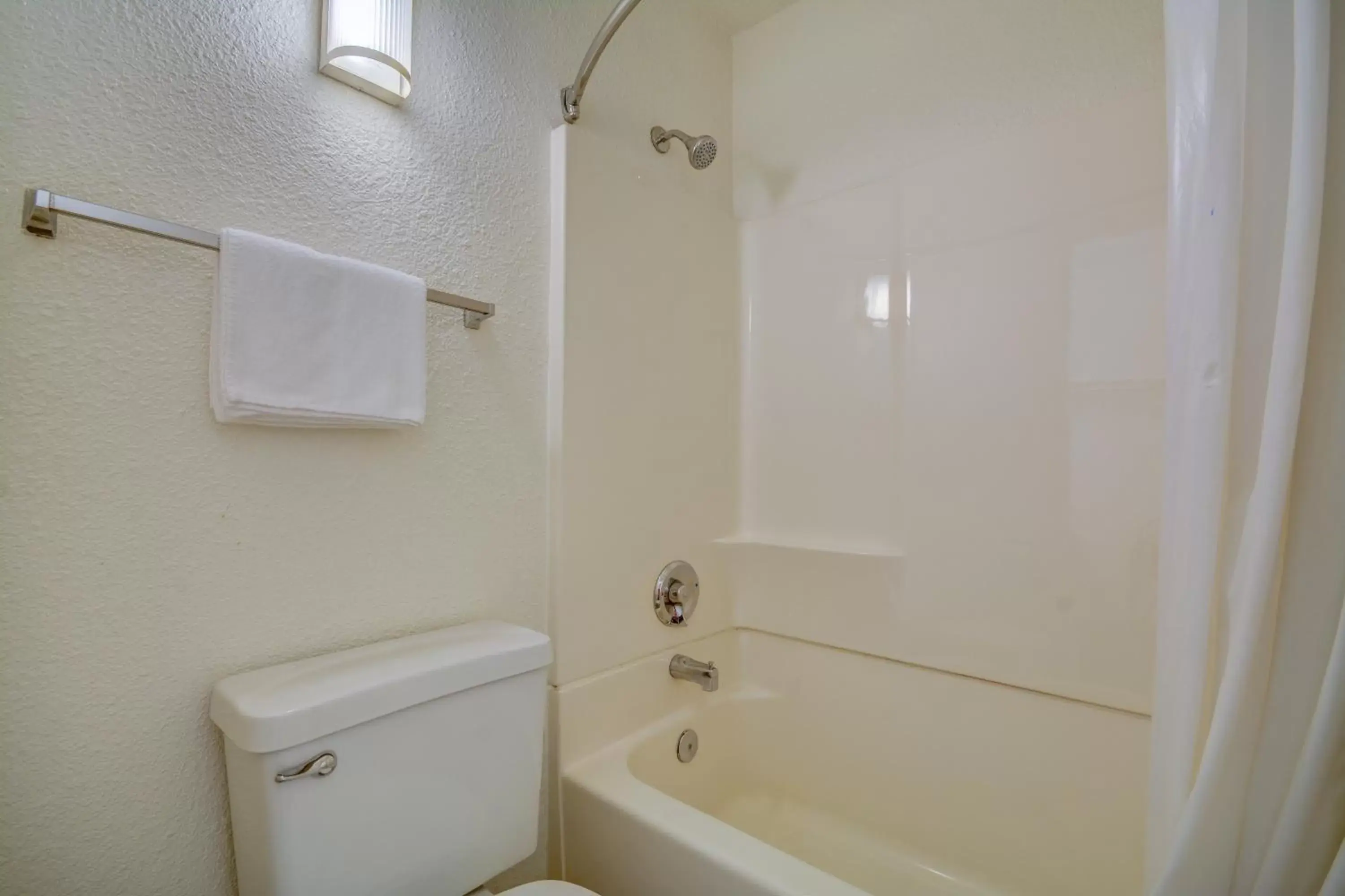 Bathroom in Motel 6-Everett, WA - South