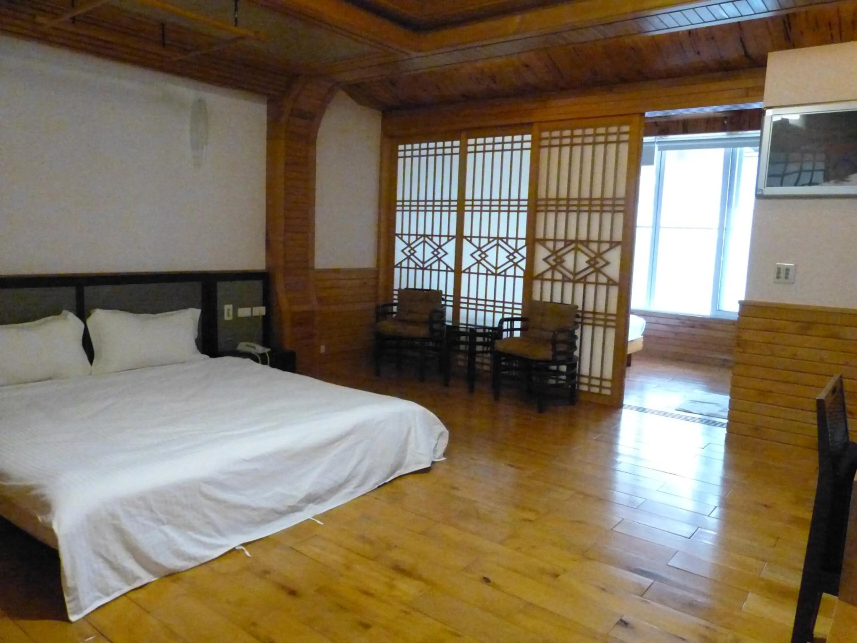 Bed in Full Moon Spa