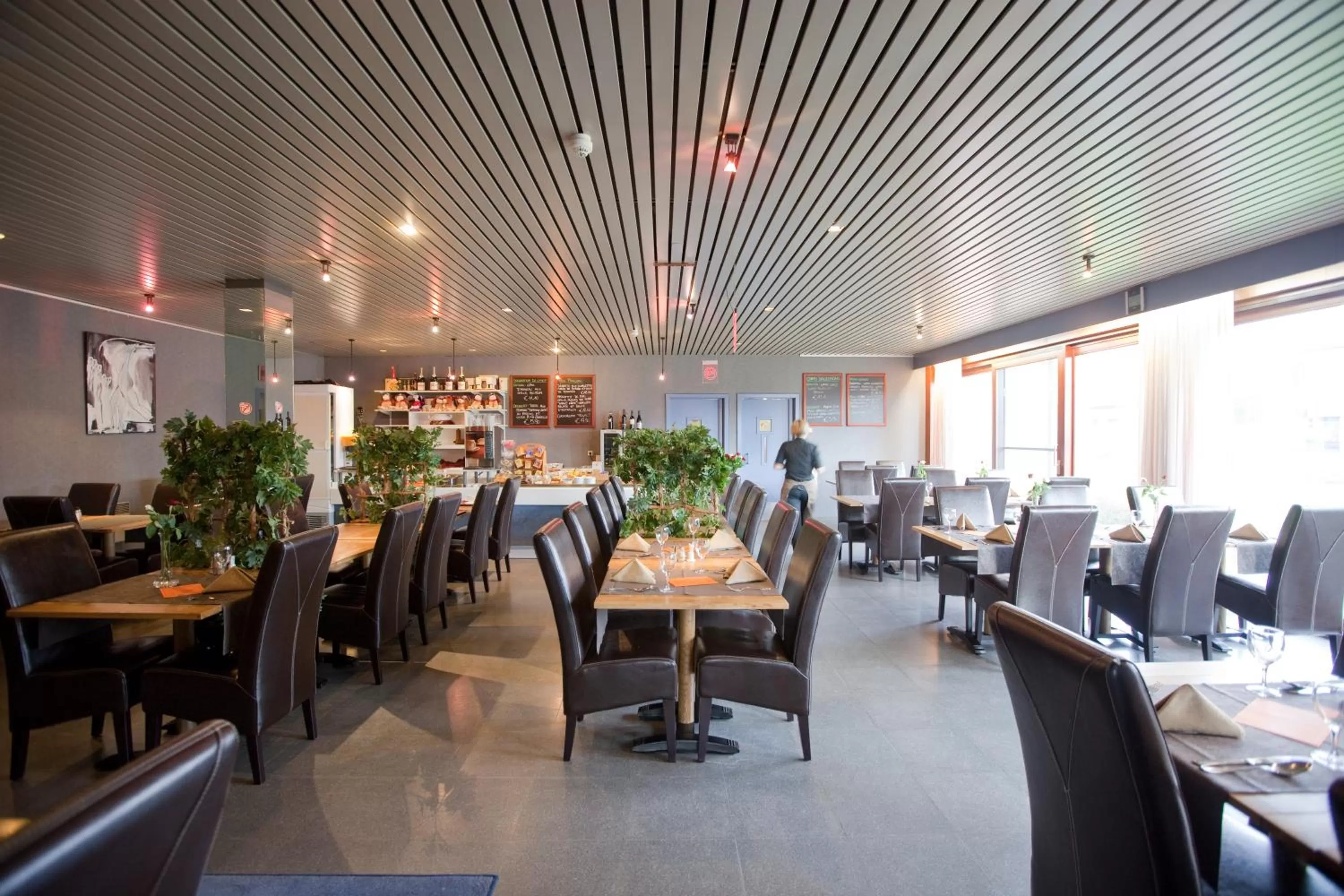 Restaurant/places to eat in Vivaldi Hotel