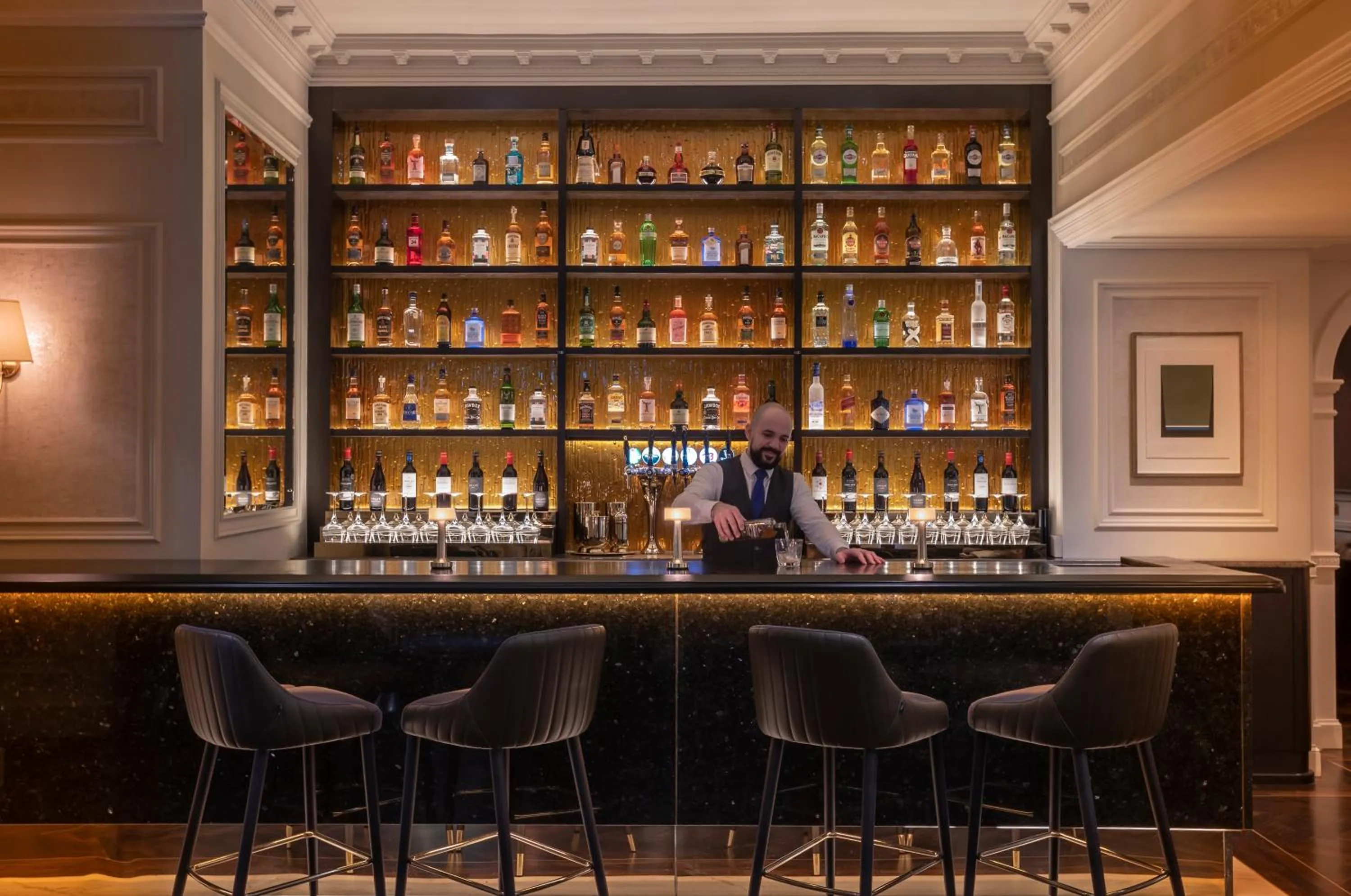 Restaurant/places to eat in Belvedere Hotel, Dublin City Centre