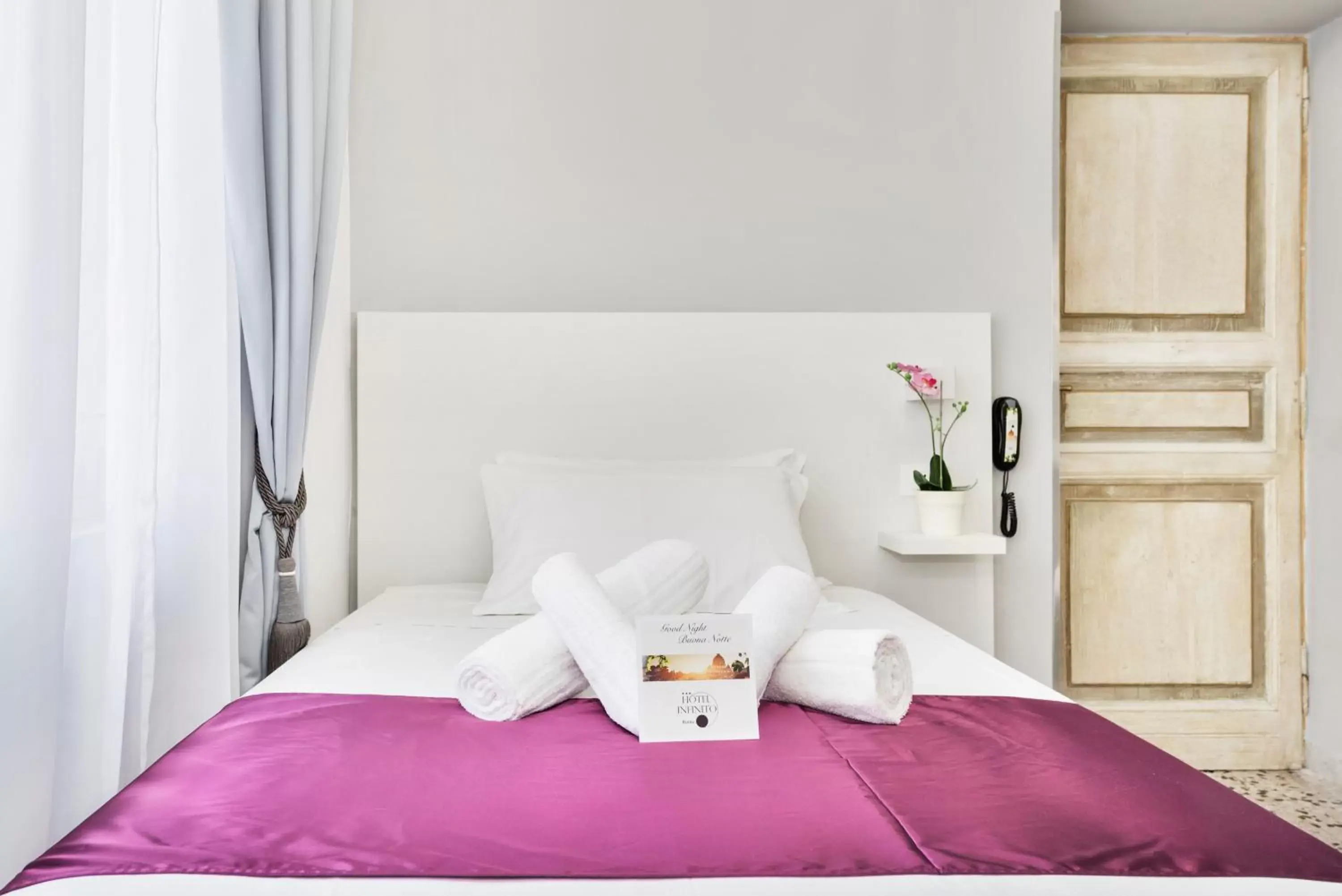 Bed in Hotel Infinito - Gruppo BLAM HOTELS