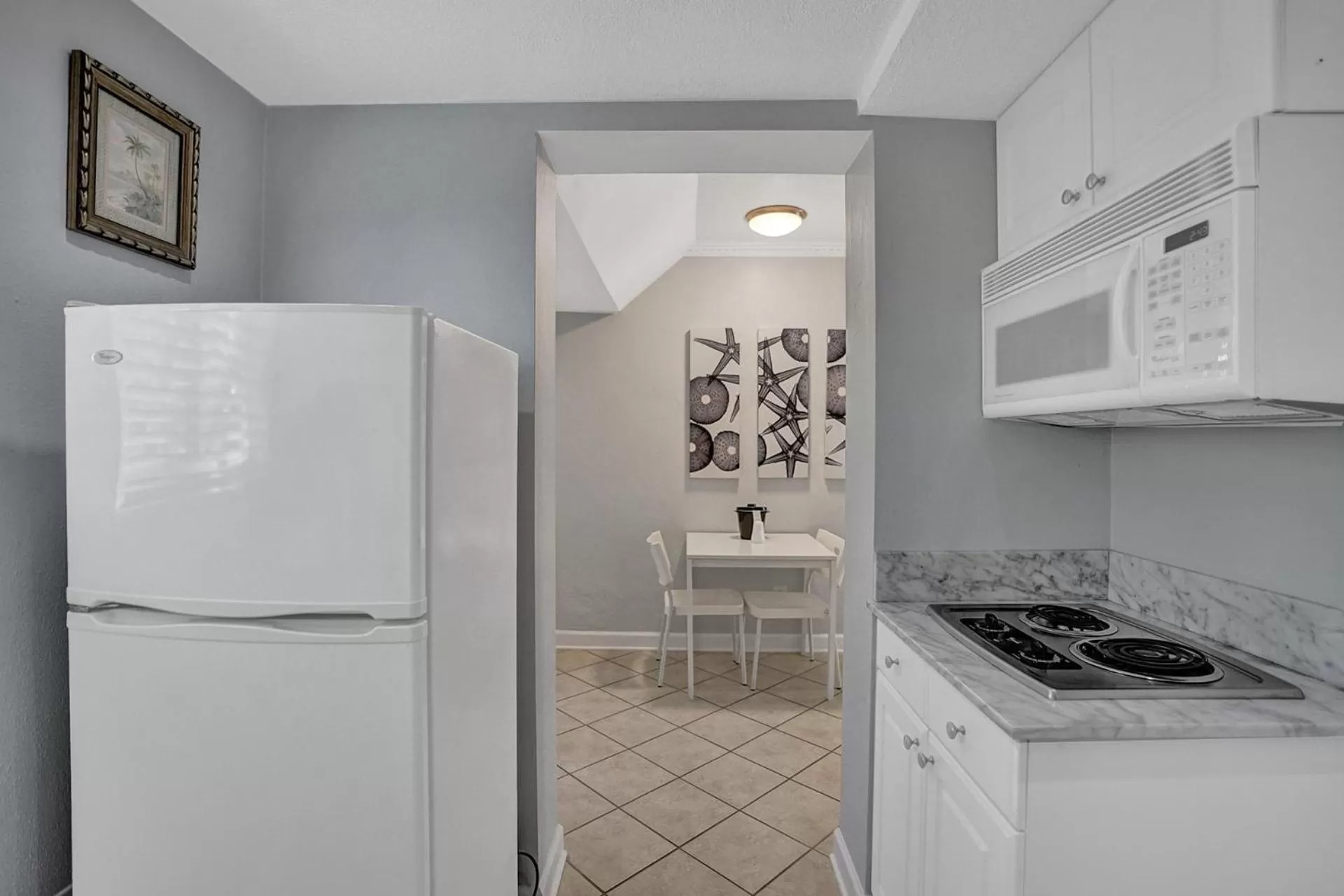 Kitchen or kitchenette, Kitchen/Kitchenette in The Worthington Resorts - Clothing Optional - Men Only - Solo hombres