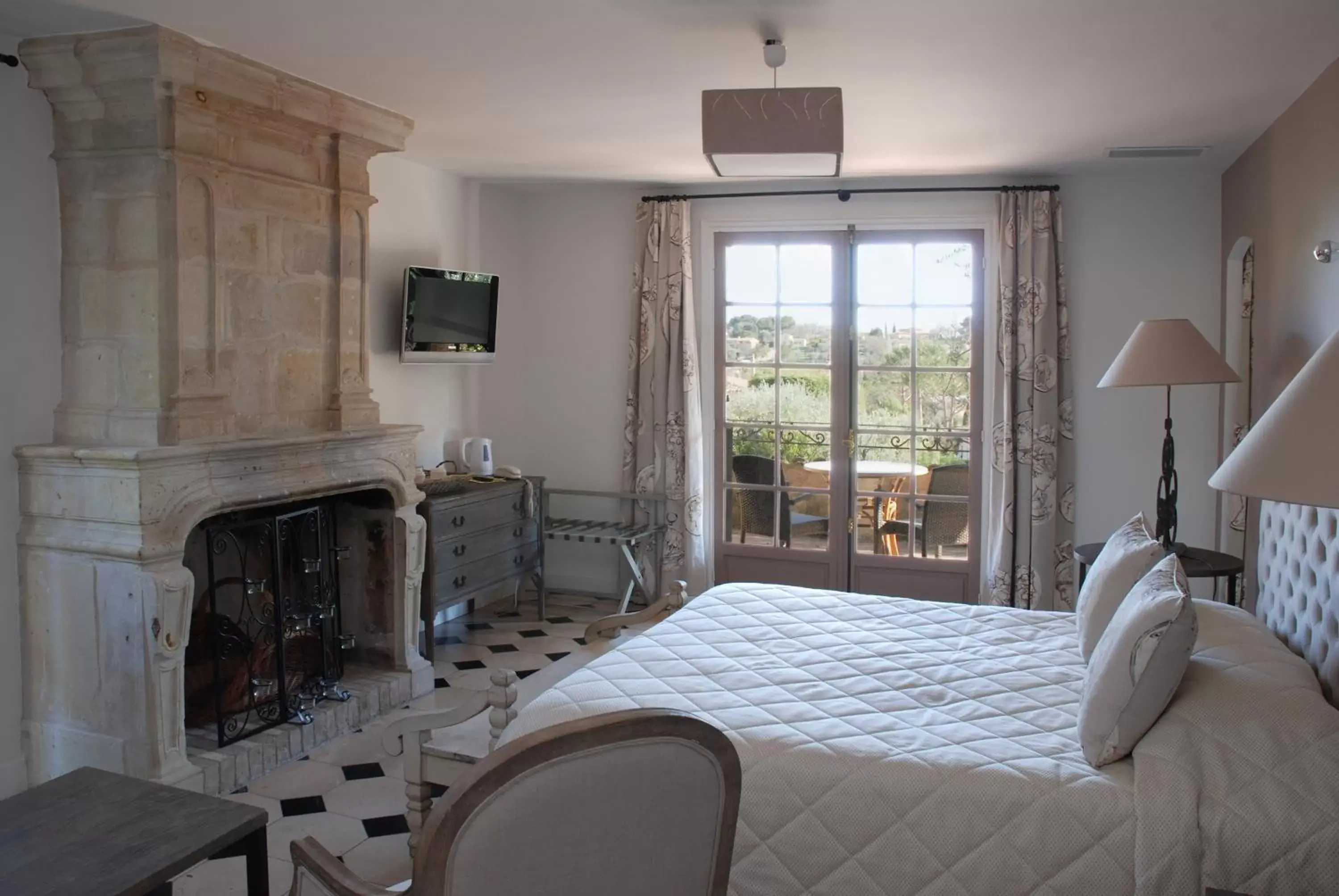 Junior Suite Bergerie with Terrace in Hôtel du Clos Junior Suite Bergerie with Terrace in Hôtel du Clos