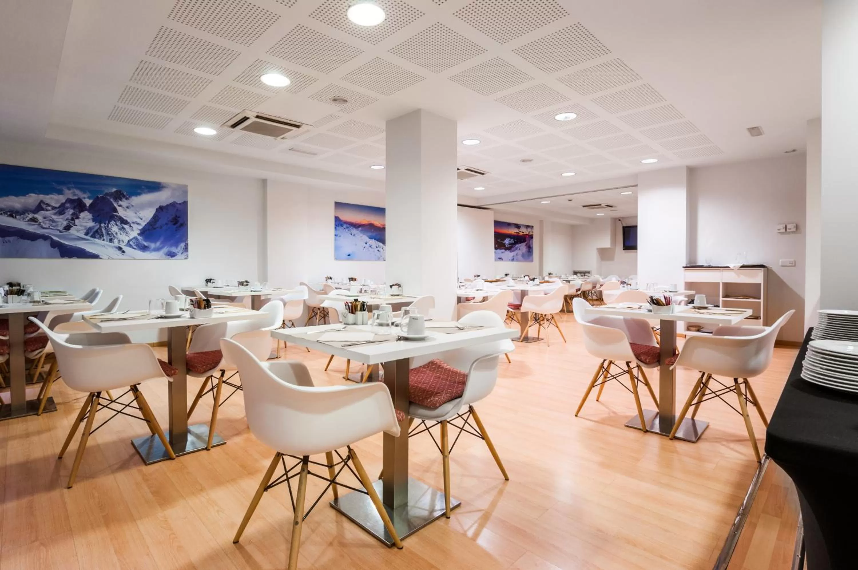 Lounge or bar in Exe Princep