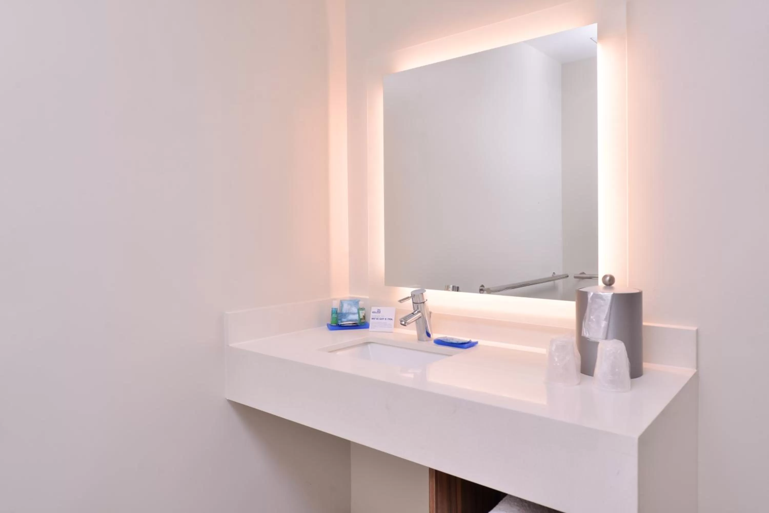 Bathroom in Holiday Inn Express New Orleans - Arts District by IHG