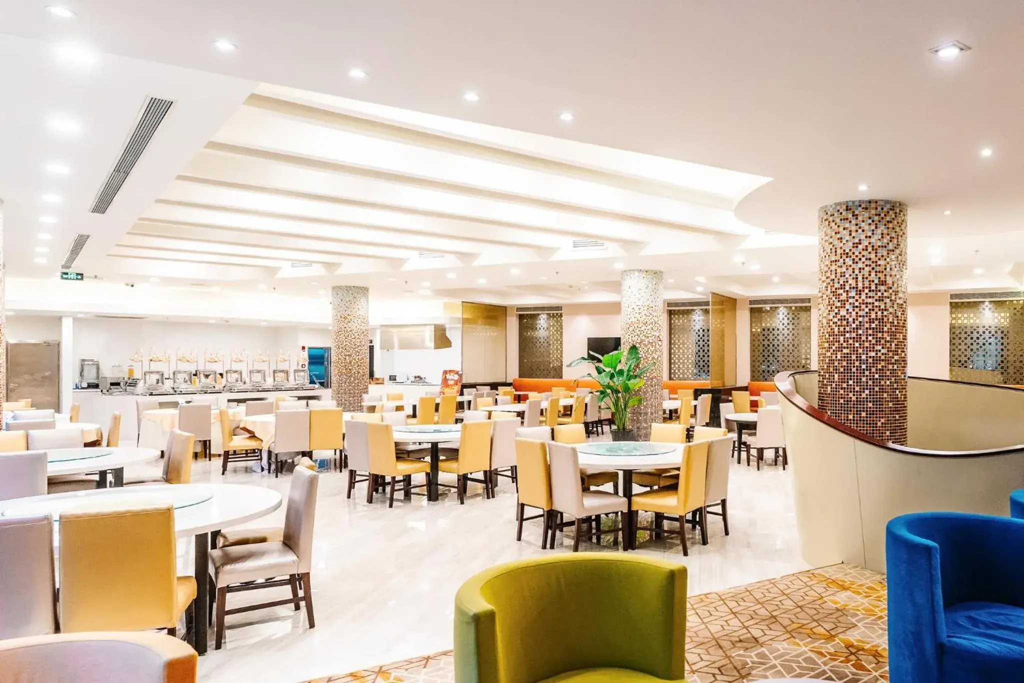 Restaurant/Places to Eat in Holiday Inn Express Shanghai Putuo, an IHG Hotel