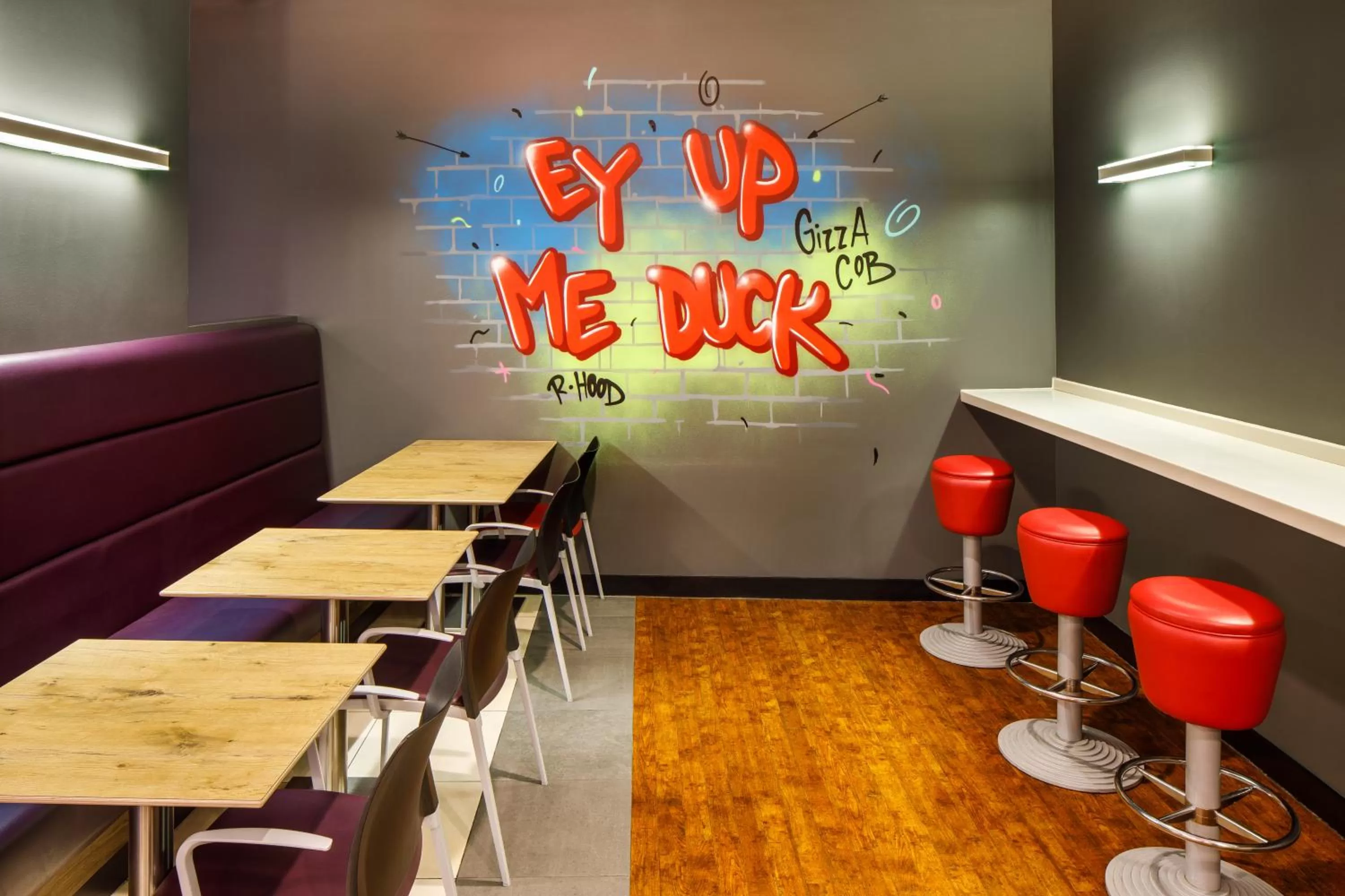 Restaurant/places to eat in ibis Nottingham Centre