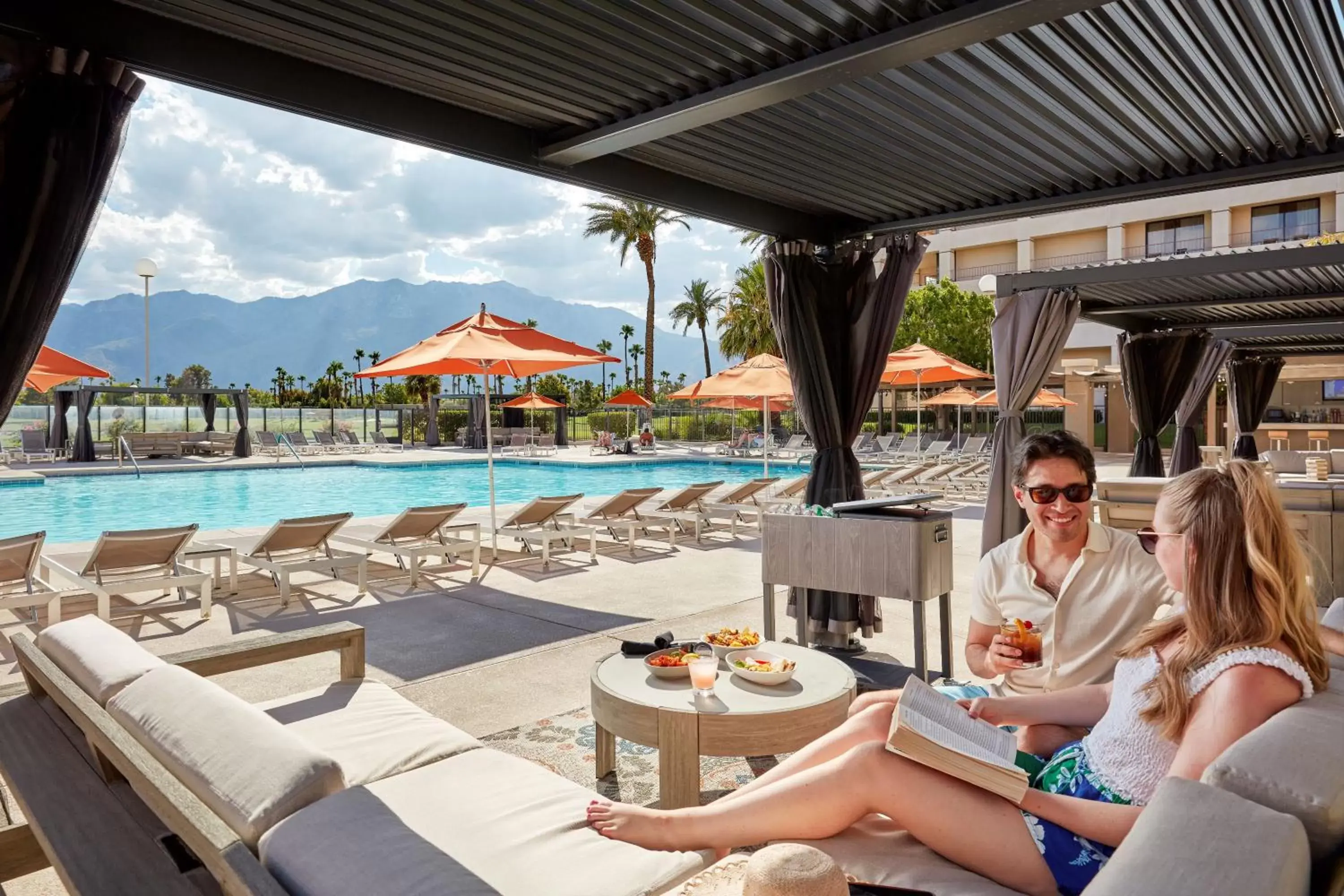 Property building, Swimming Pool in DoubleTree by Hilton Golf Resort Palm Springs