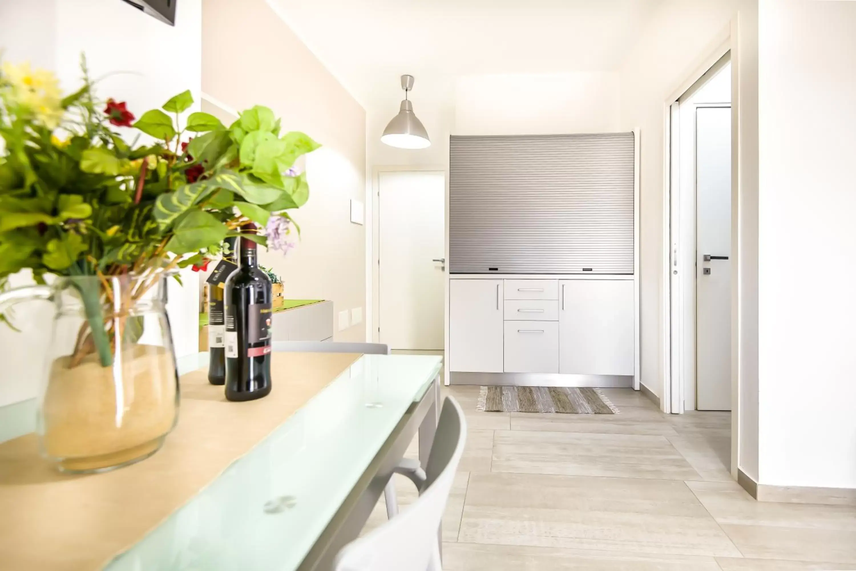 Kitchen/Kitchenette in Aurora Residence