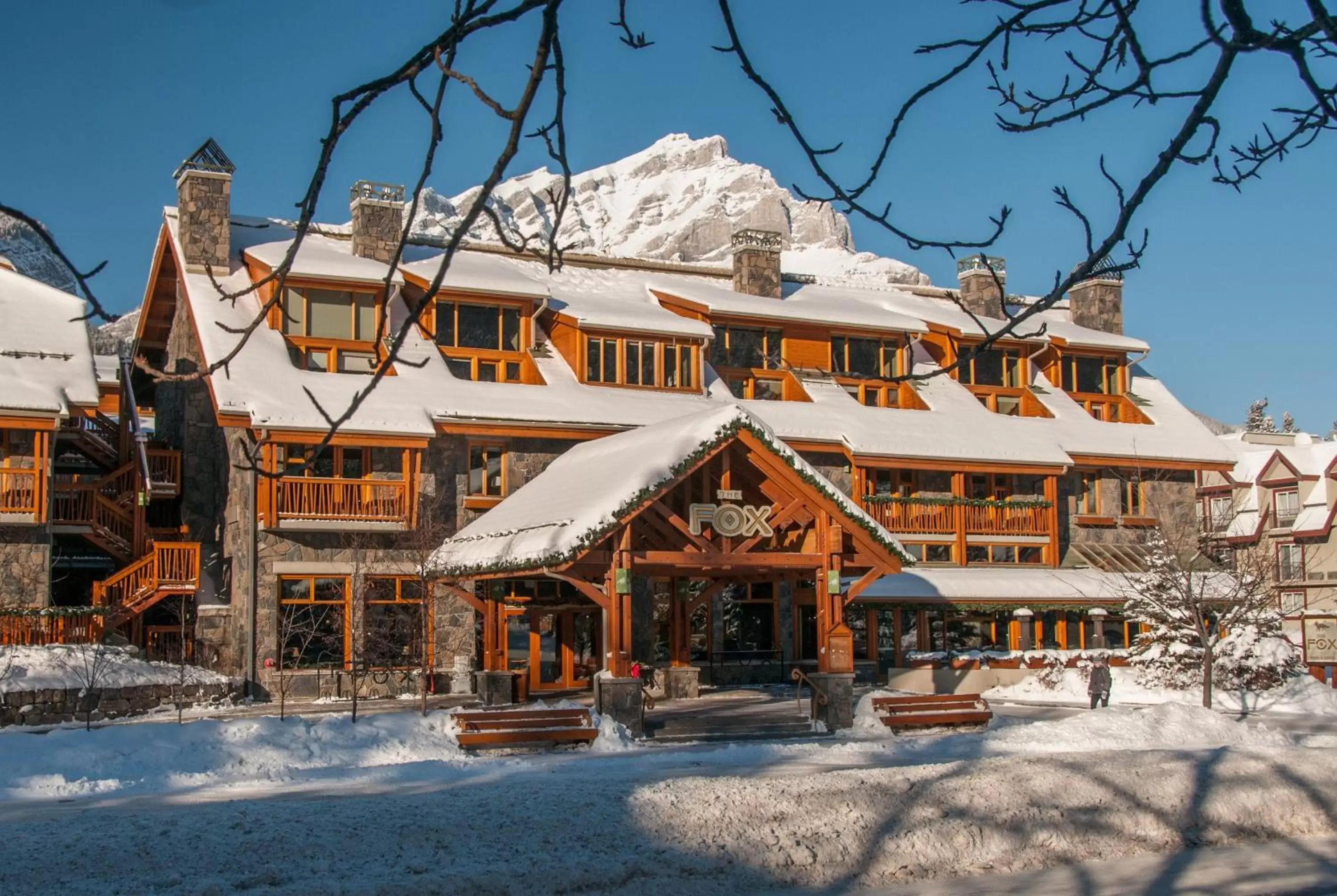 Facade/entrance, Winter in Fox Hotel and Suites