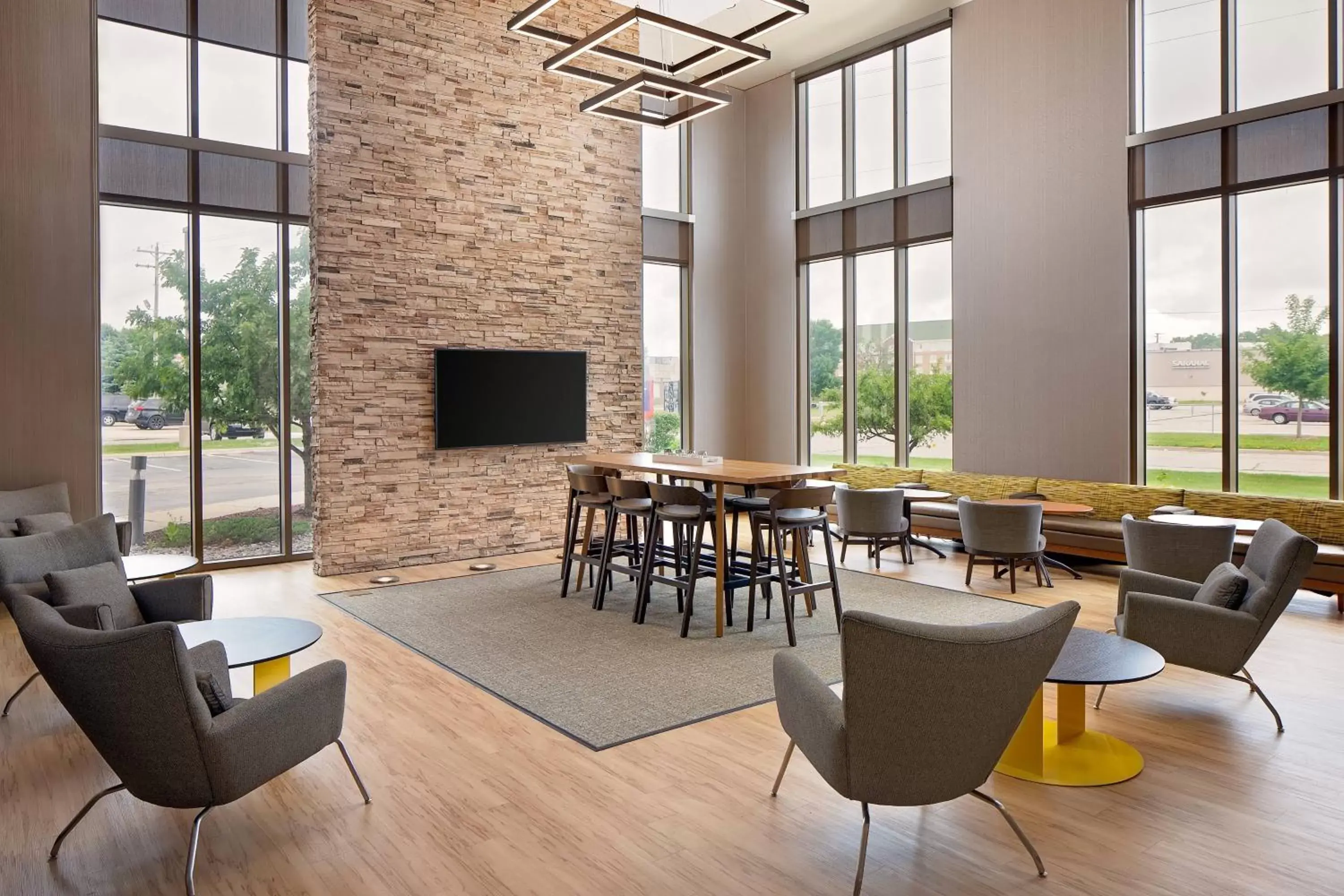 Lobby or reception, Lounge/Bar in SpringHill Suites Green Bay