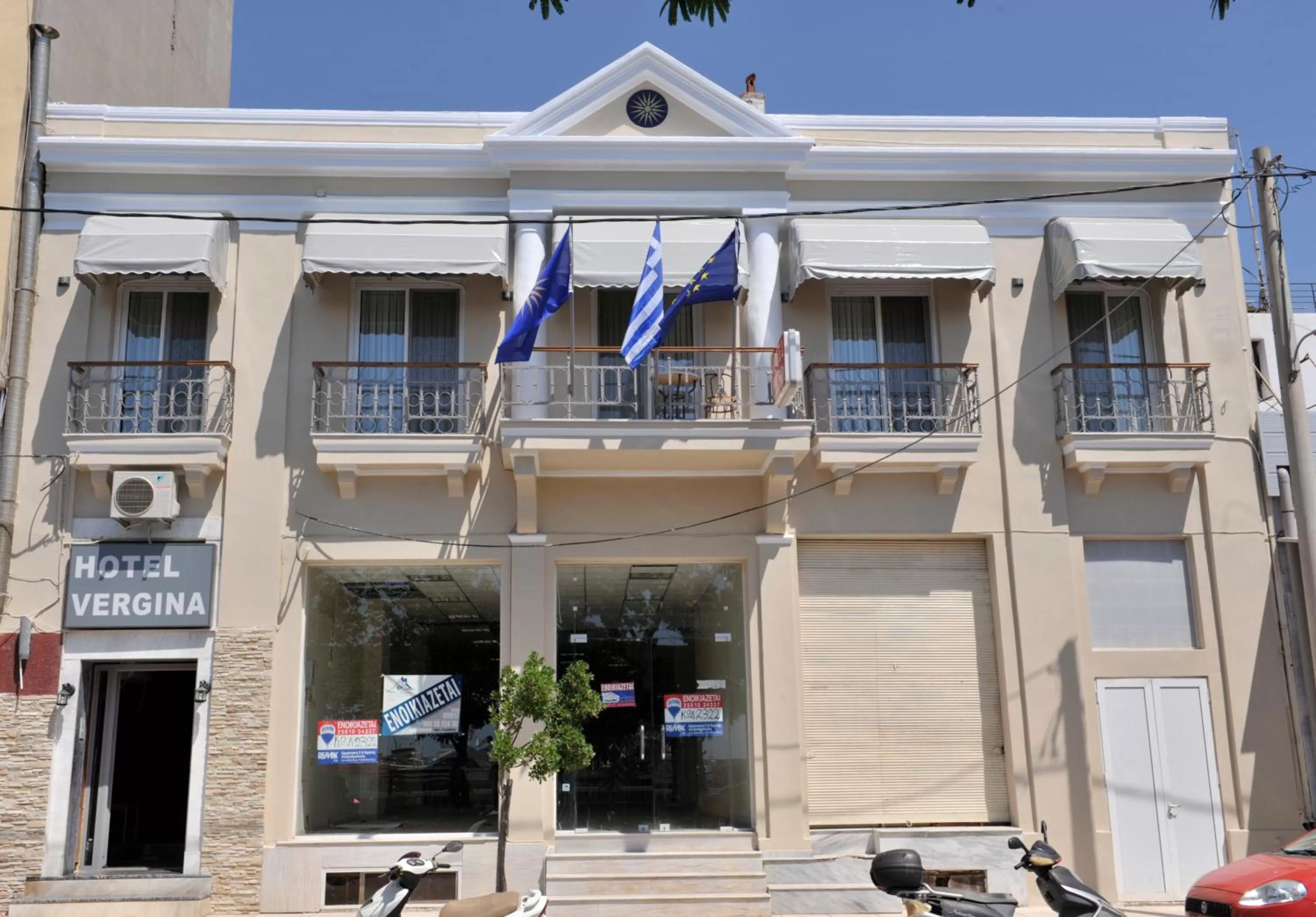 Facade/entrance in Hotel Vergina