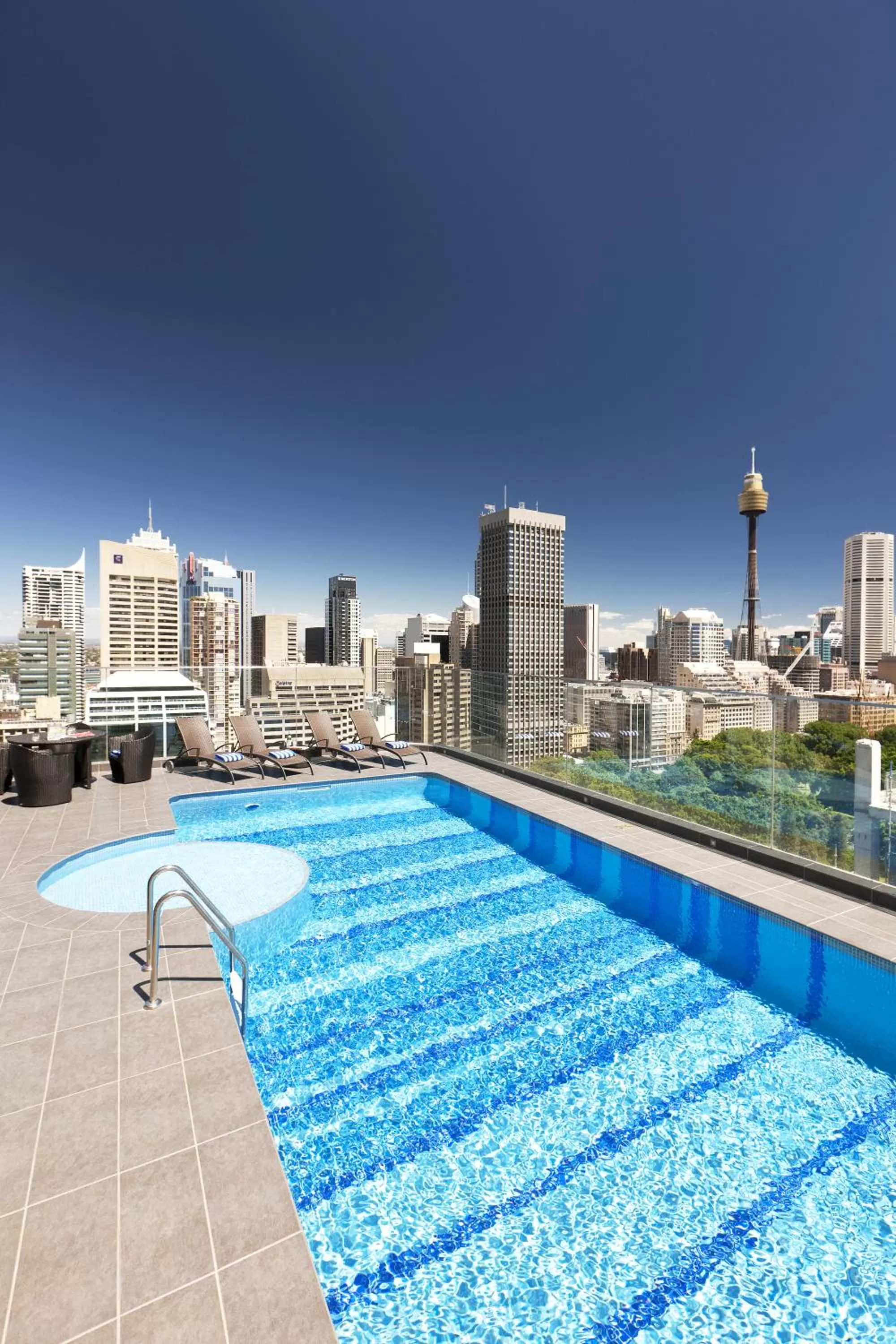 Swimming pool in Pullman Sydney Hyde Park