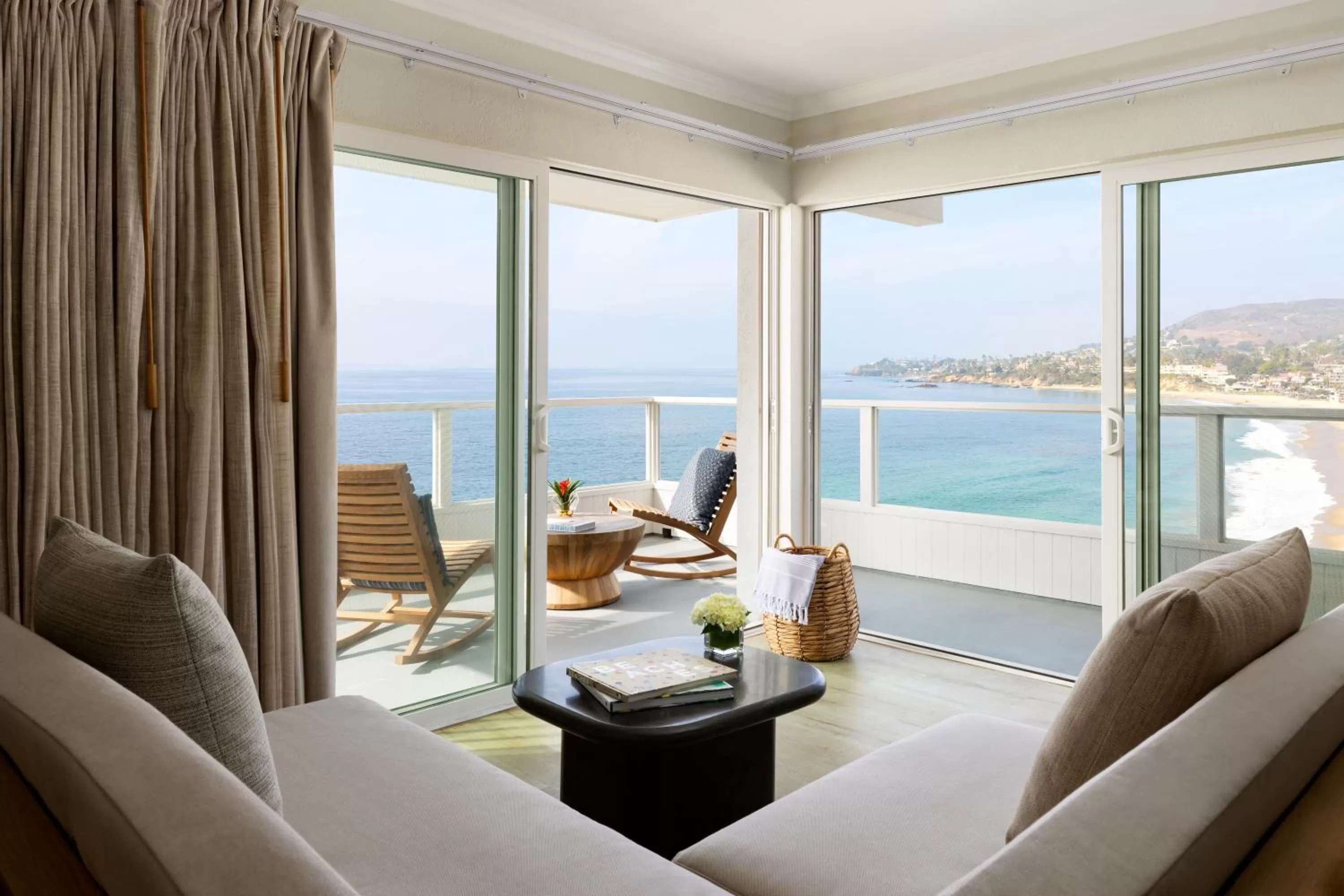 Living room, Seating Area in Pacific Edge Hotel on Laguna Beach