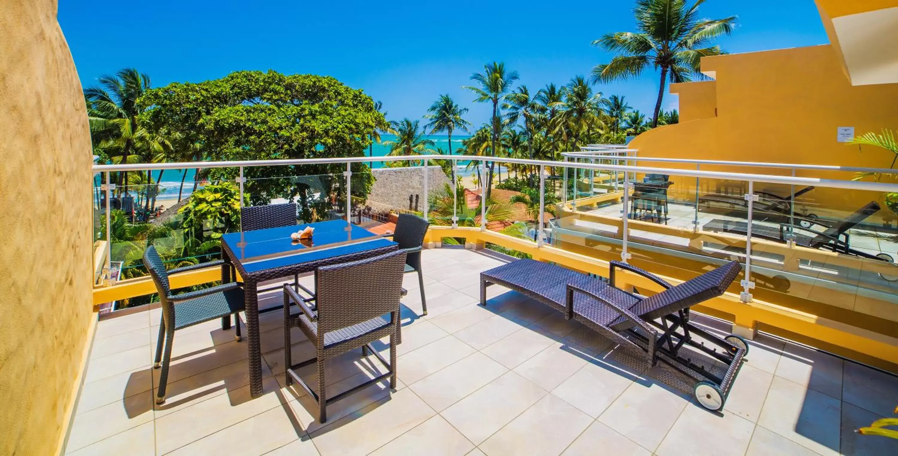 Sea view, Balcony/Terrace in Hotel Villa Taina