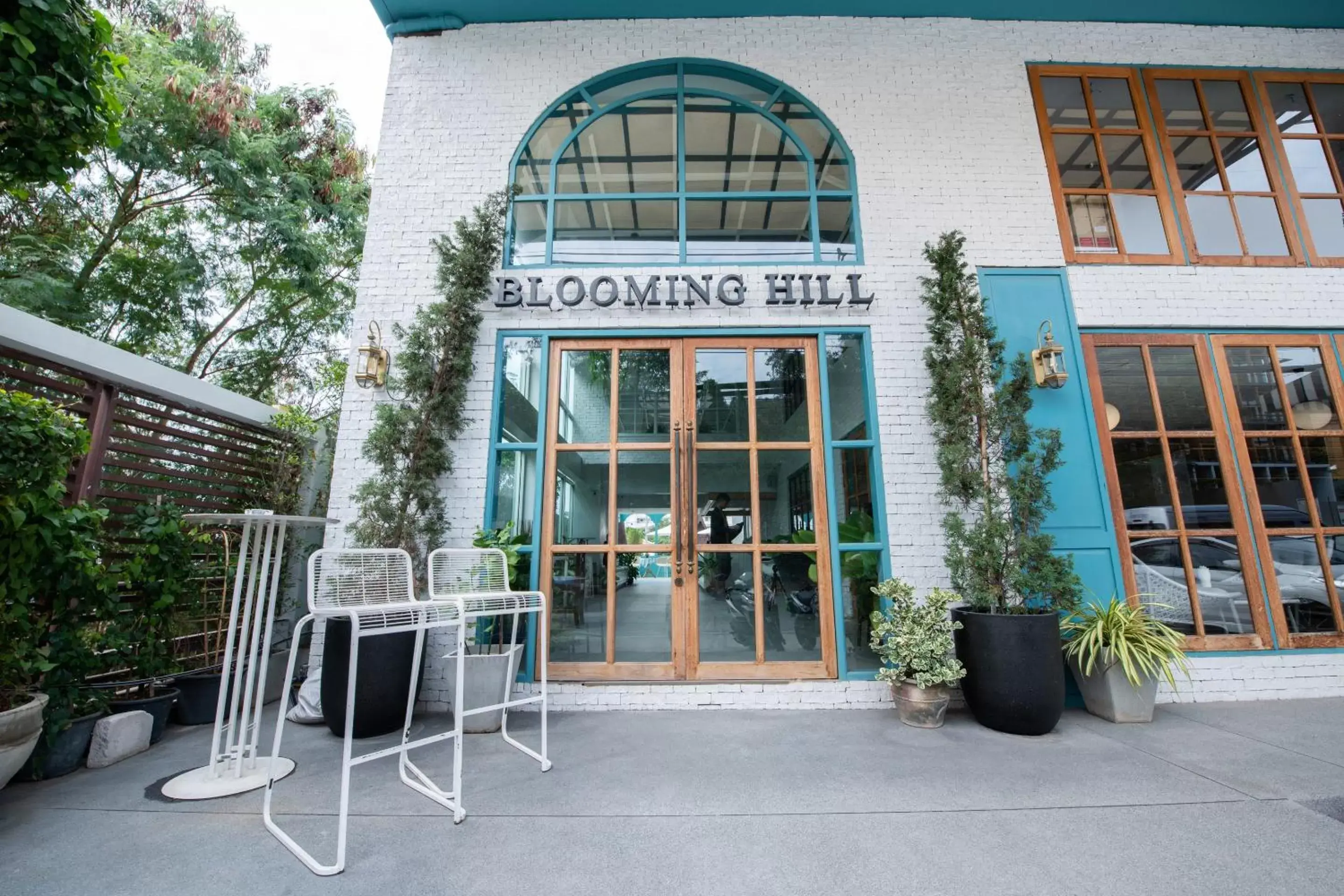 Facade/entrance in Blooming Hill Boutique Suites