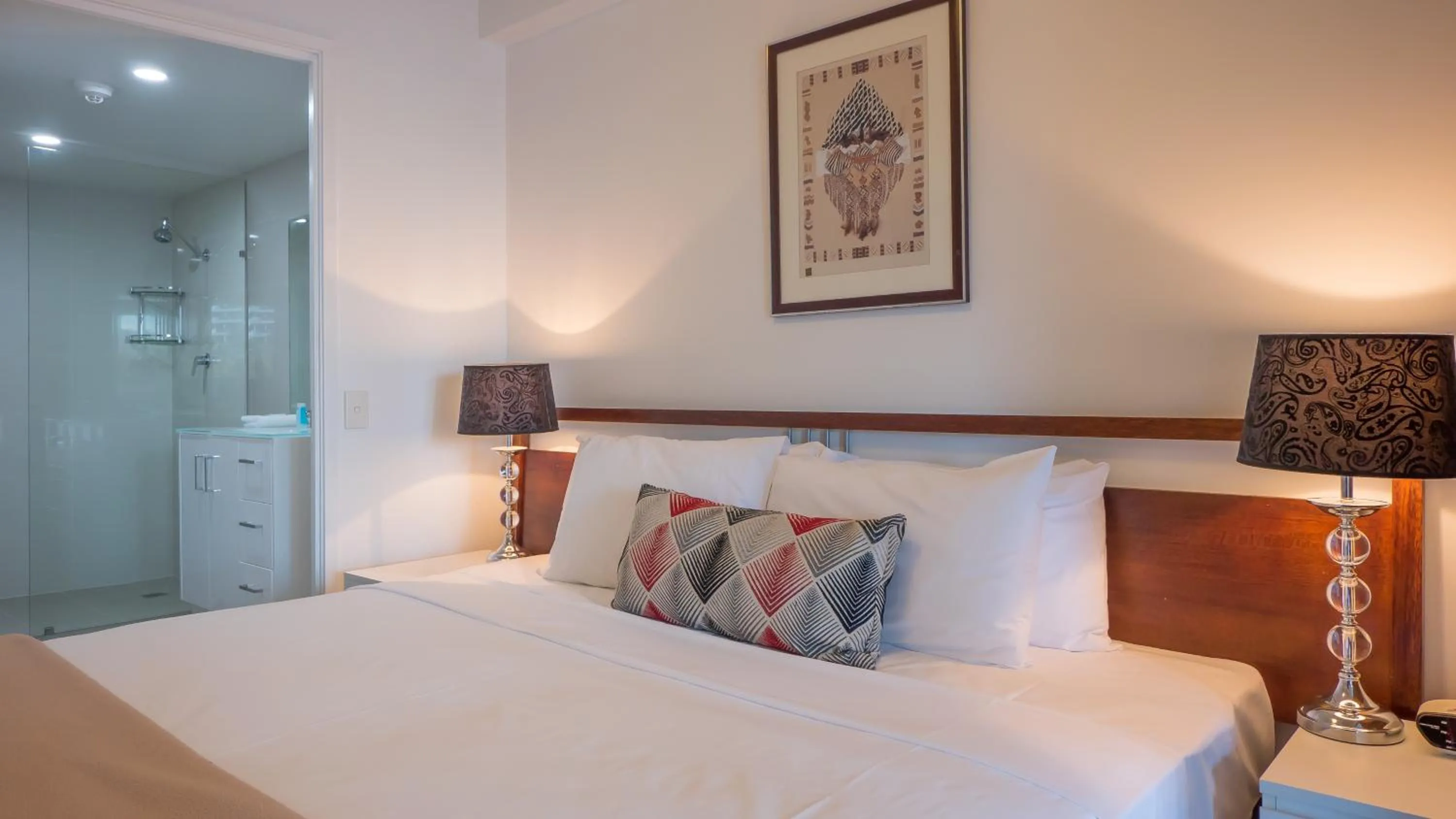 Bed in Broadbeach Savannah Resort