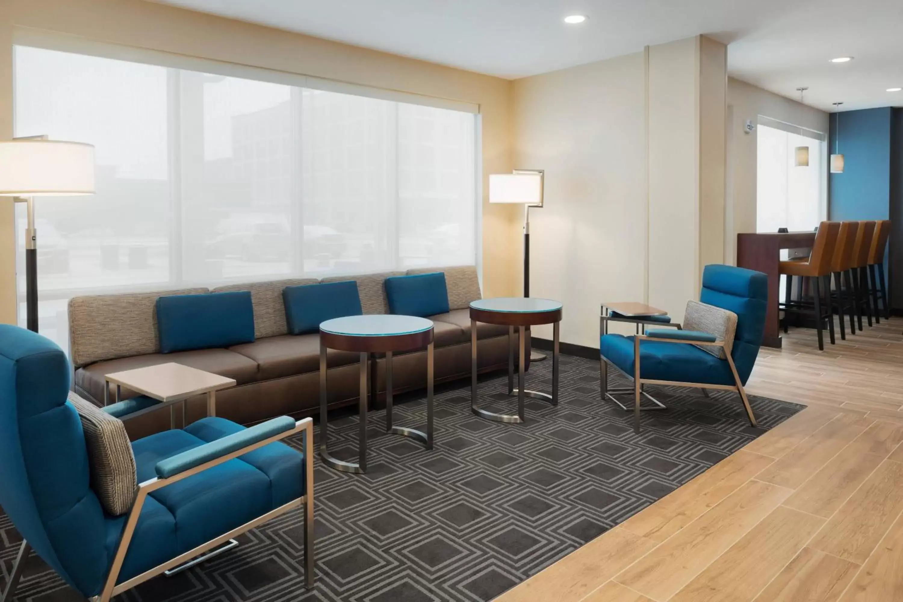 Lobby or reception, Seating Area in TownePlace Suites by Marriott Dubuque Downtown