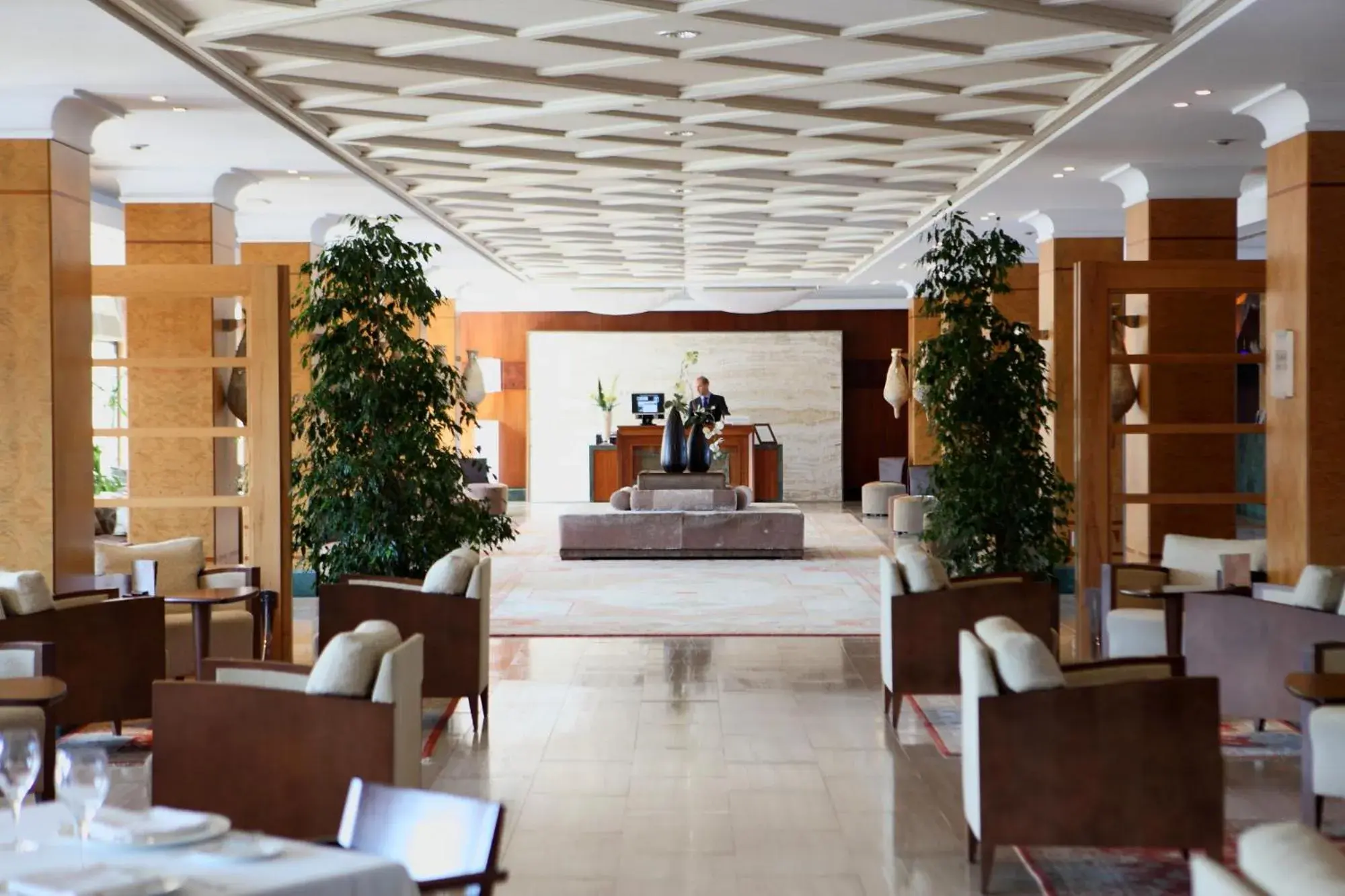 Lobby or reception, Restaurant/Places to Eat in Insotel Fenicia Prestige Suites & Spa