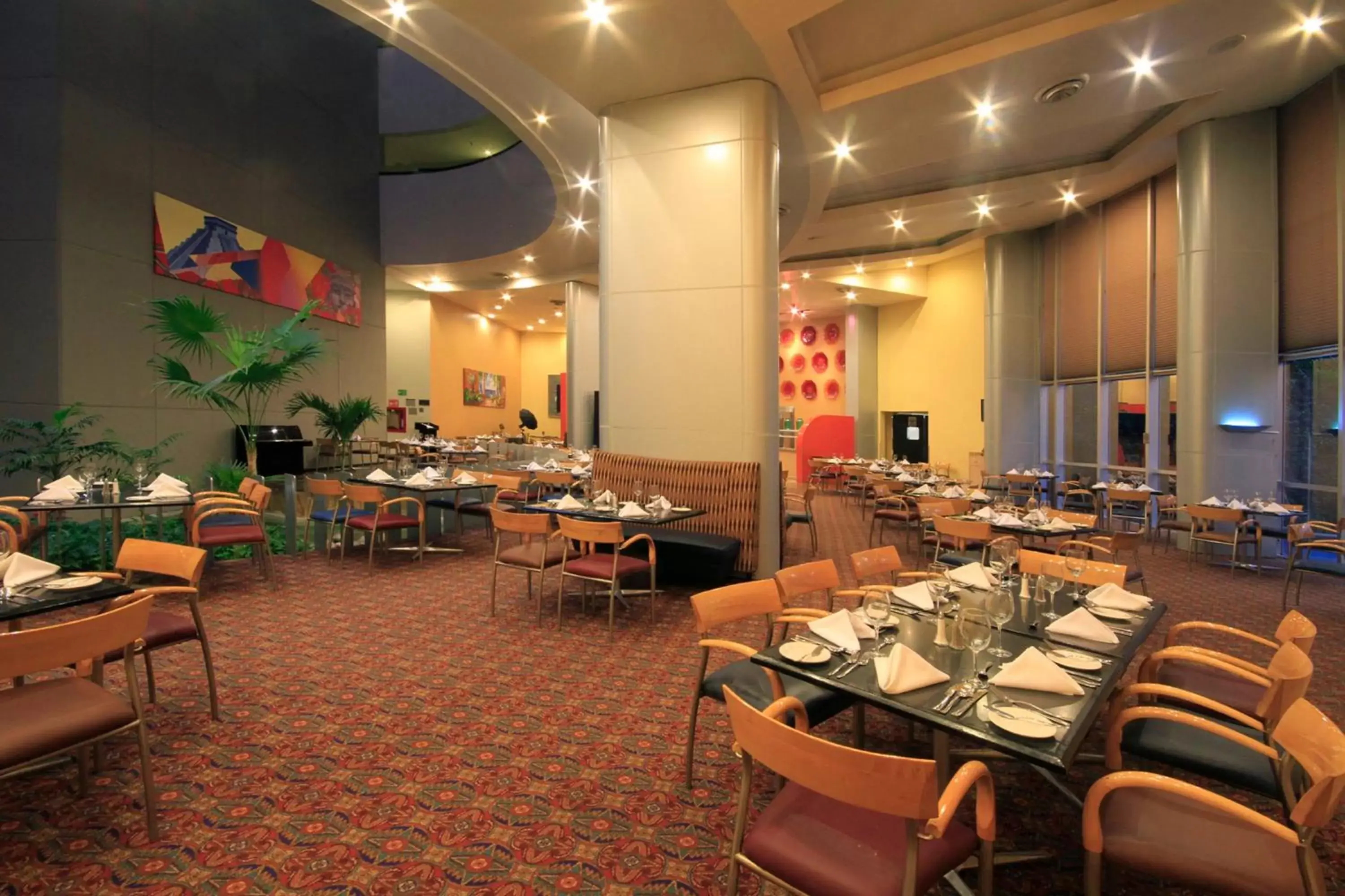 Restaurant/Places to Eat in Holiday Inn Monterrey-Parque Fundidora, an IHG Hotel