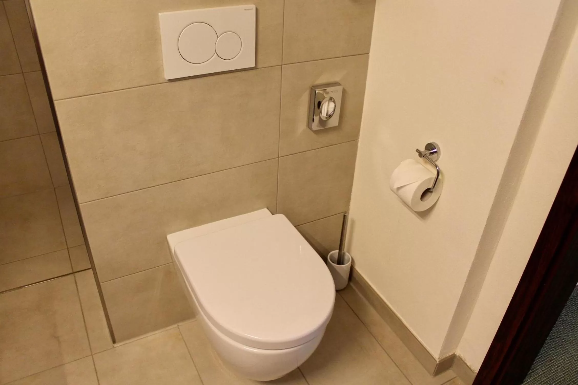 Toilet in Hotel Donnersberg