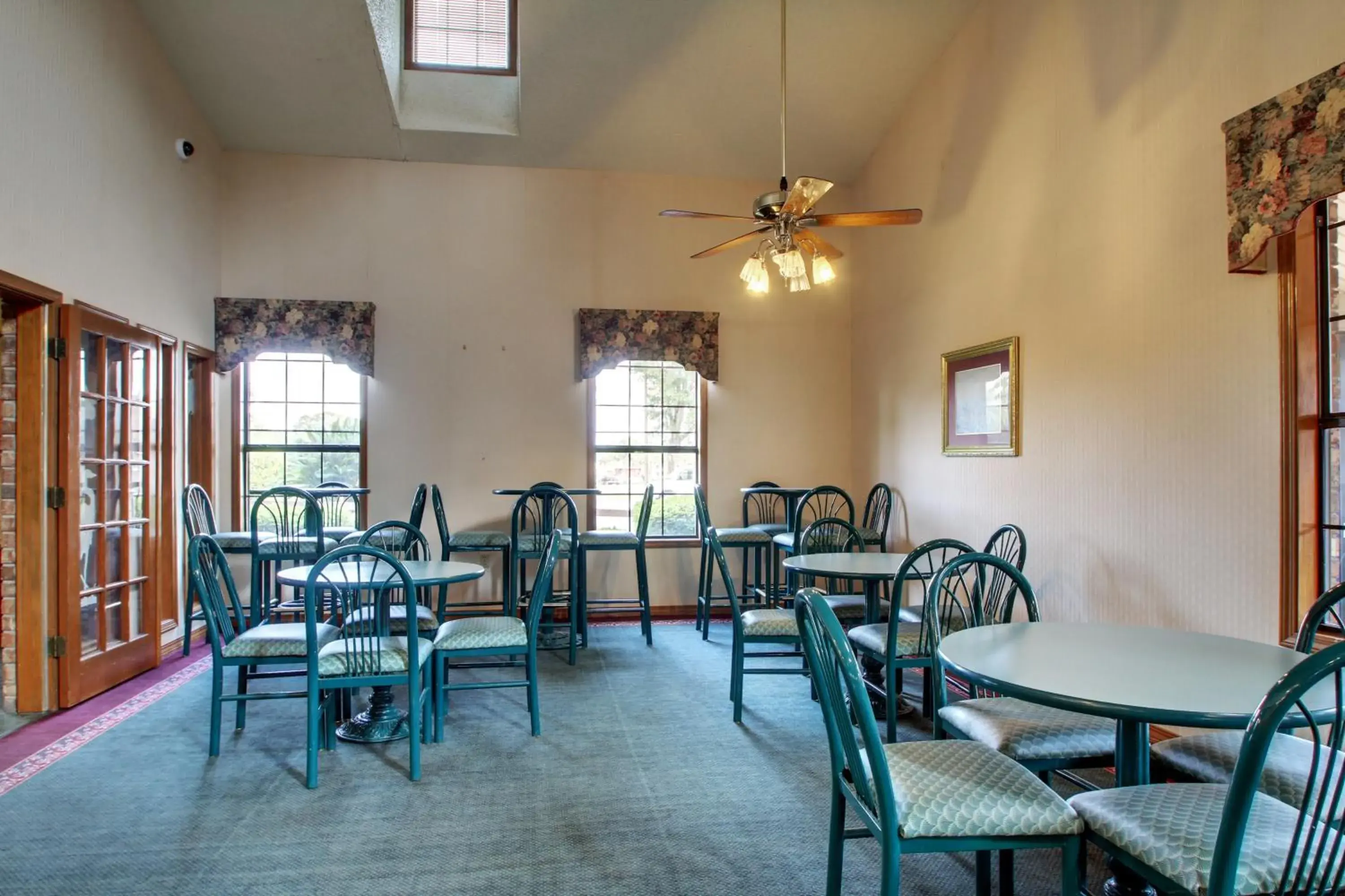 Dining area, Restaurant/Places to Eat in HOTEL DEL SOL - Pensacola