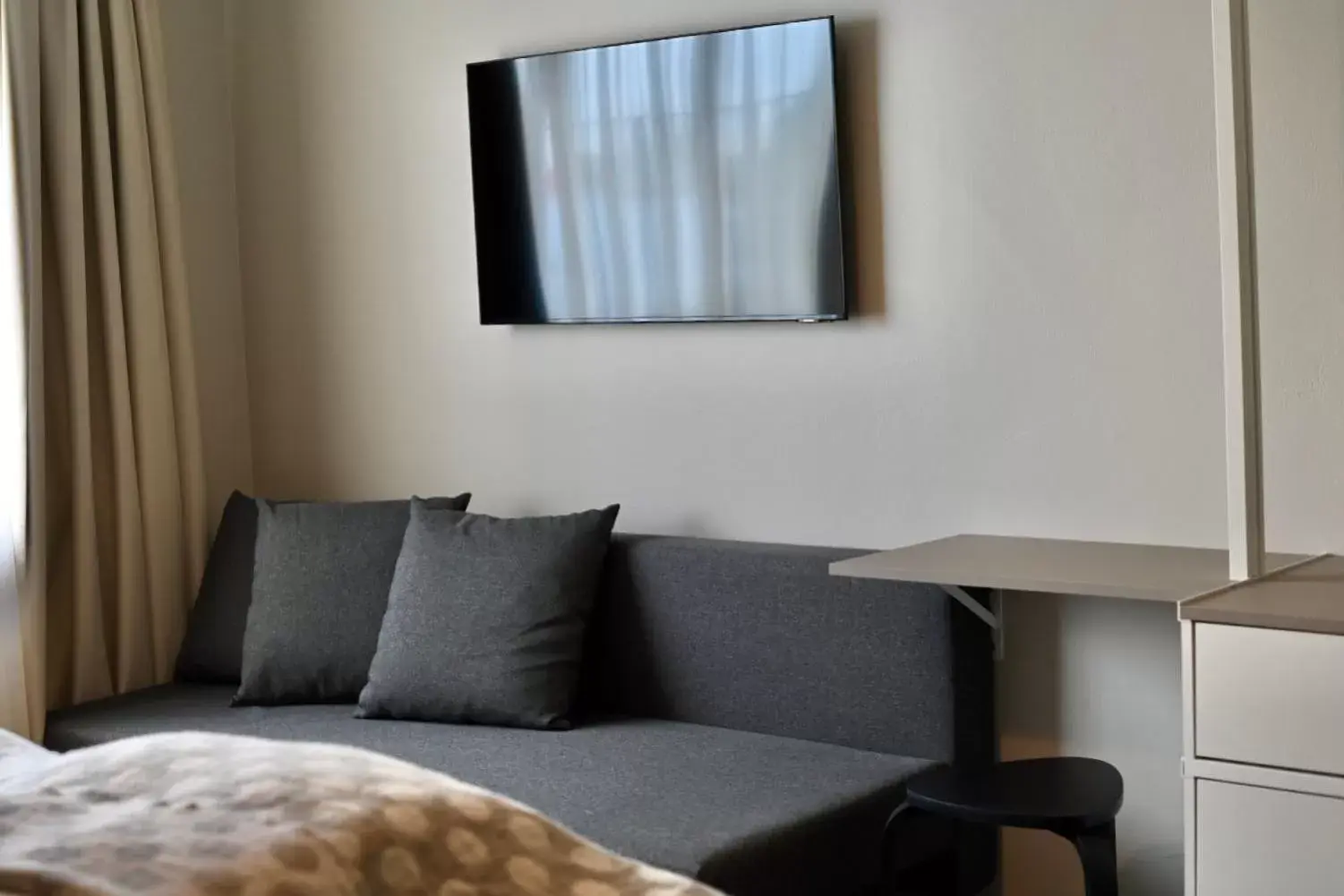 Bedroom in Hotel Local 101 Bedroom in Hotel Local 101