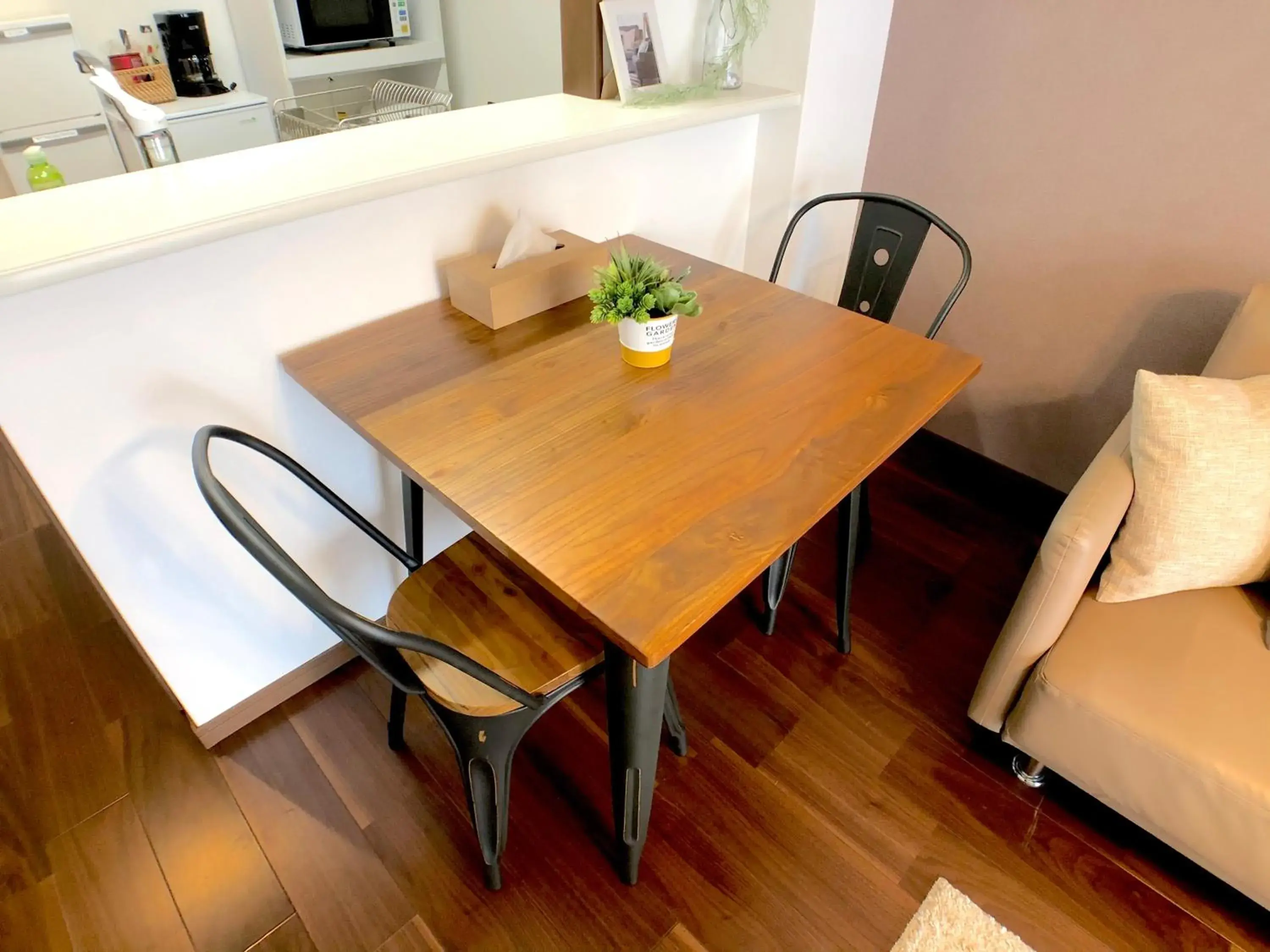 Dining Area in Luana Lea Karate Kaikan Mae