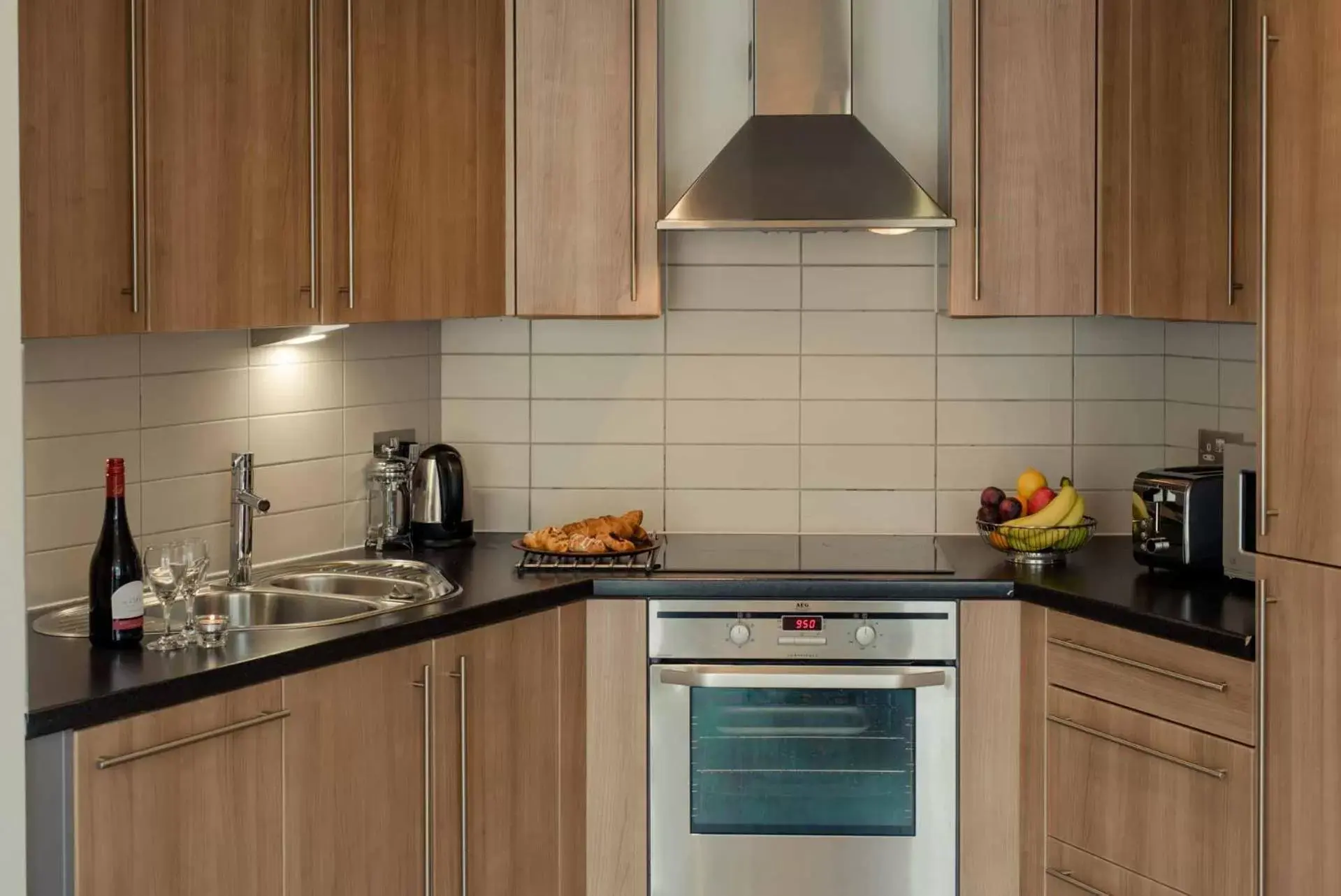 Kitchen or kitchenette, Kitchen/Kitchenette in PREMIER SUITES Liverpool