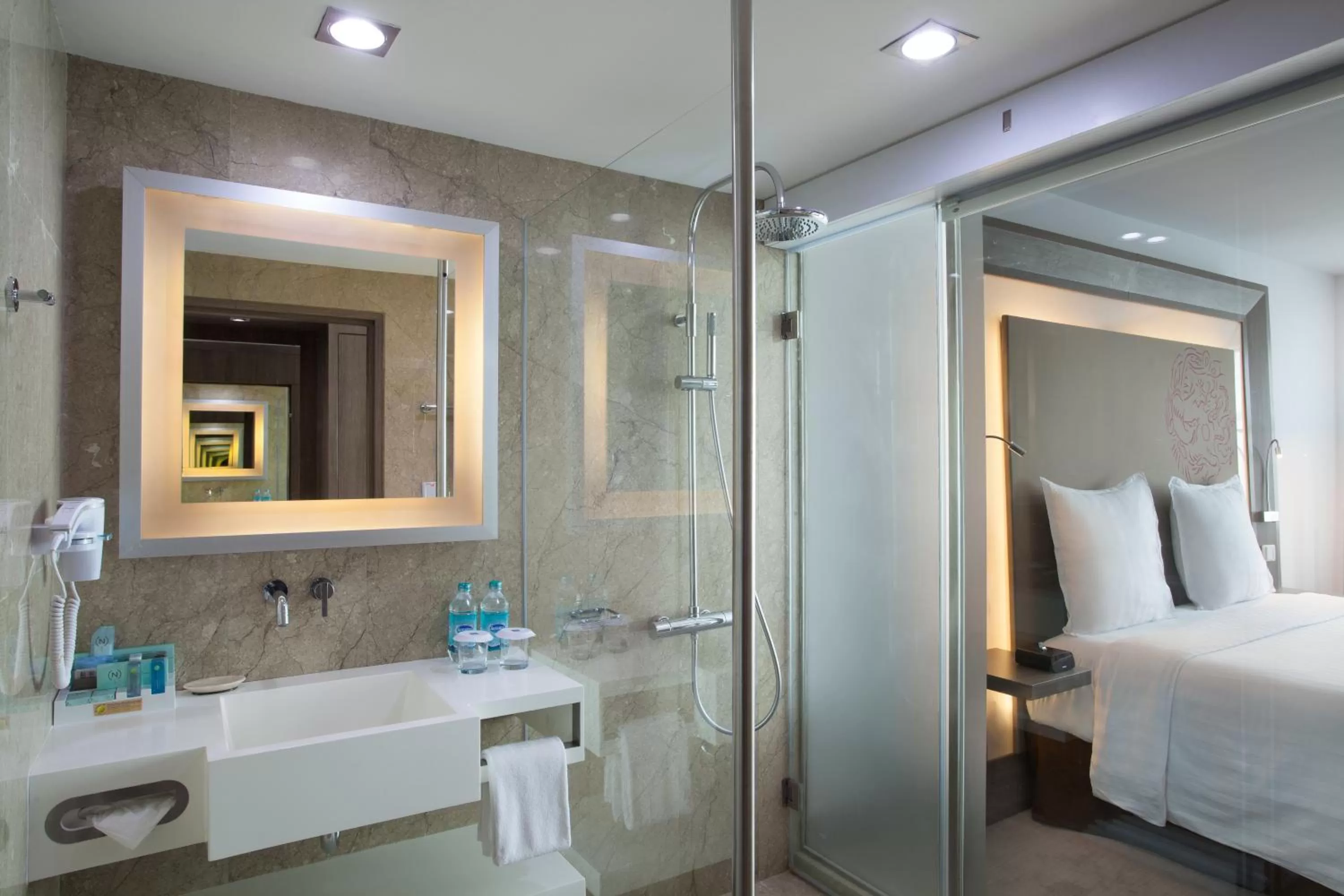 Bathroom, Bed in Novotel Jakarta Gajah Mada