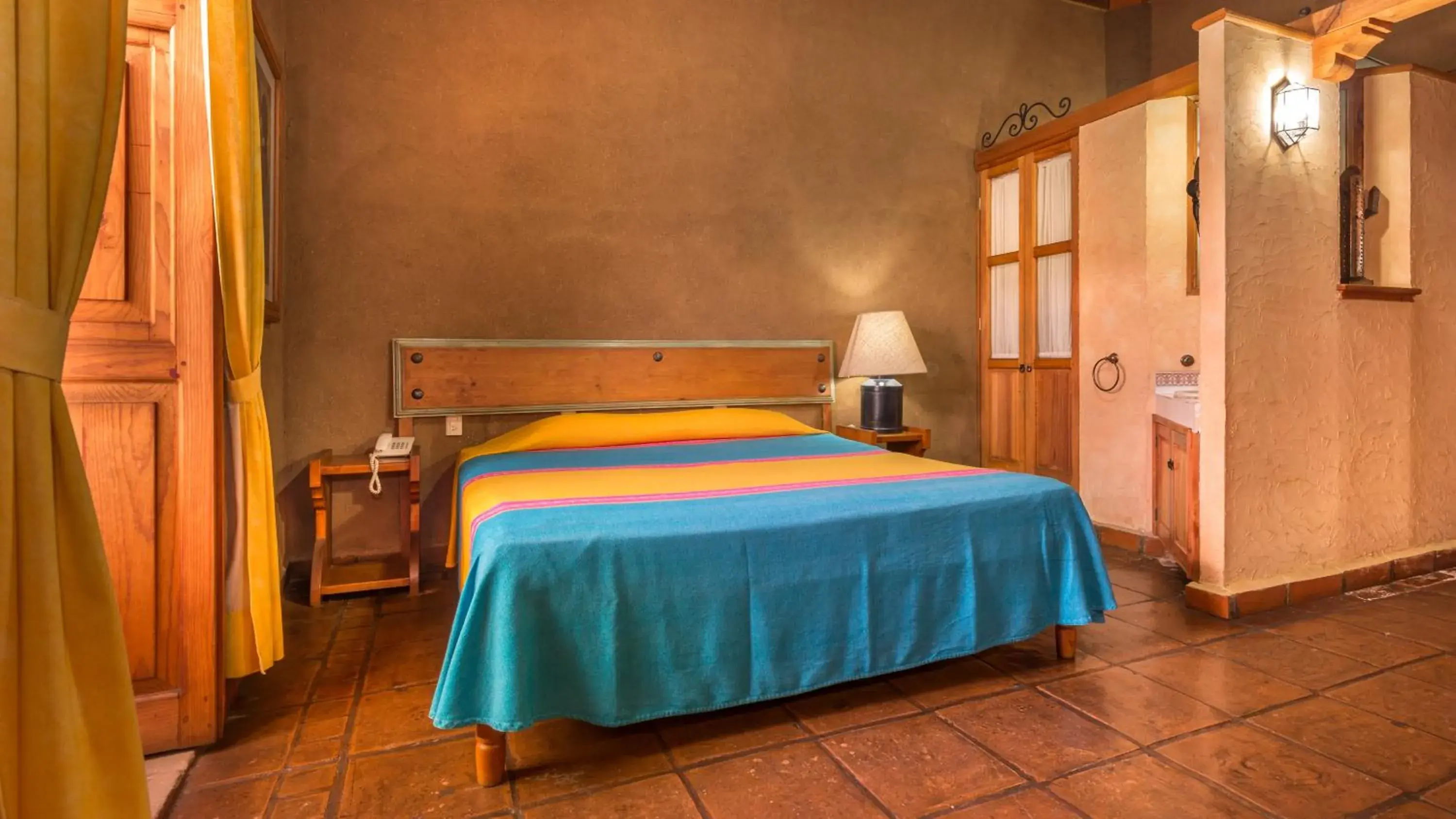 Photo of the whole room, Bed in Hotel Casa del Refugio