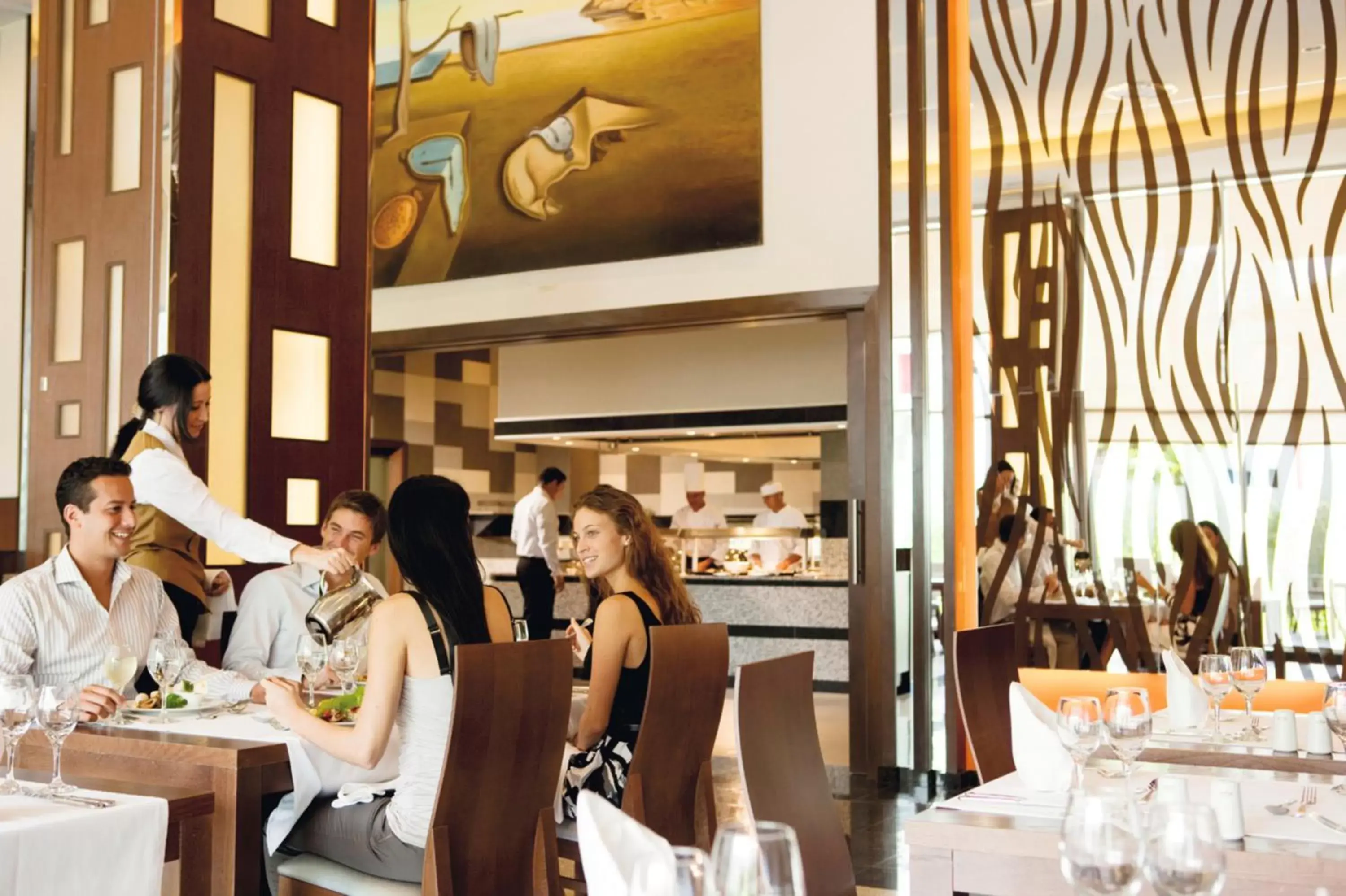 Restaurant/places to eat in Riu Plaza Panamá Restaurant/places to eat in Riu Plaza Panamá