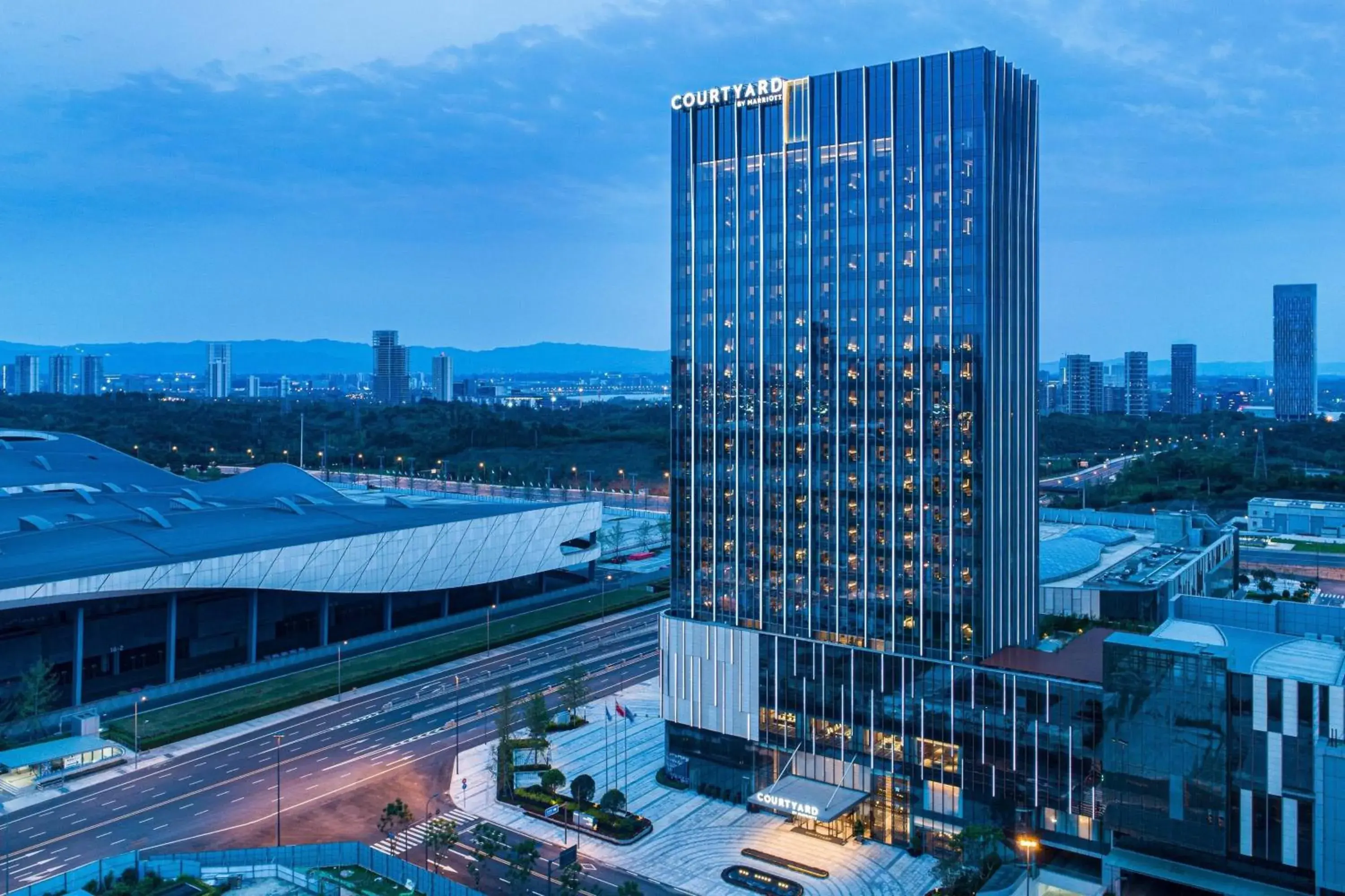 Property building in Courtyard by Marriott Chengdu South