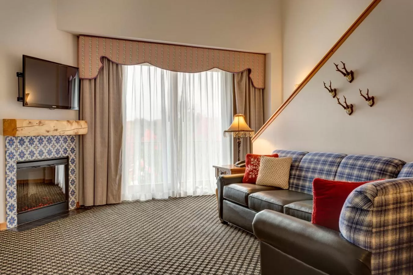 Mountain Grand Lodge One Bedroom King Suite in Boyne Mountain