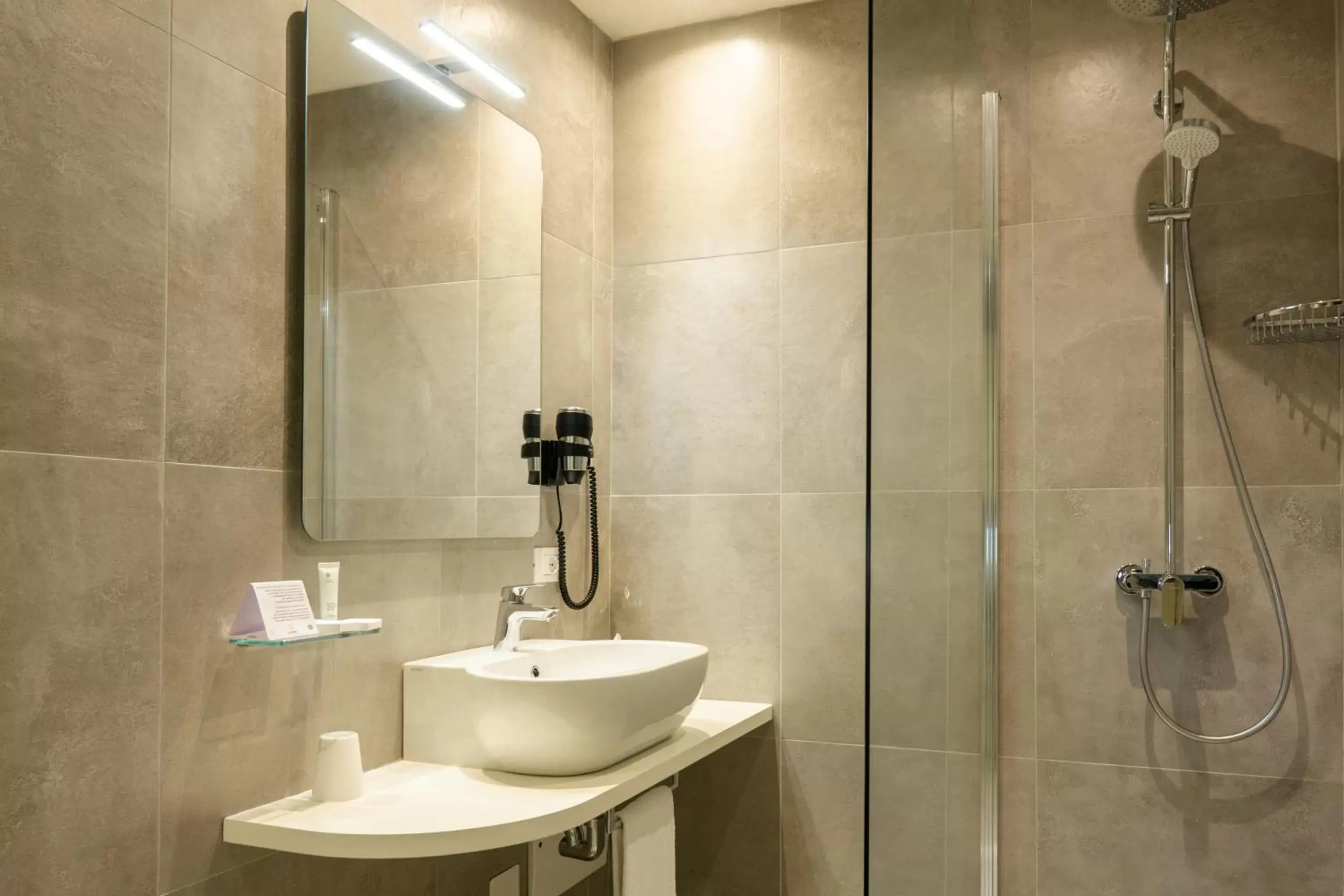 Bathroom in Hotel Globo