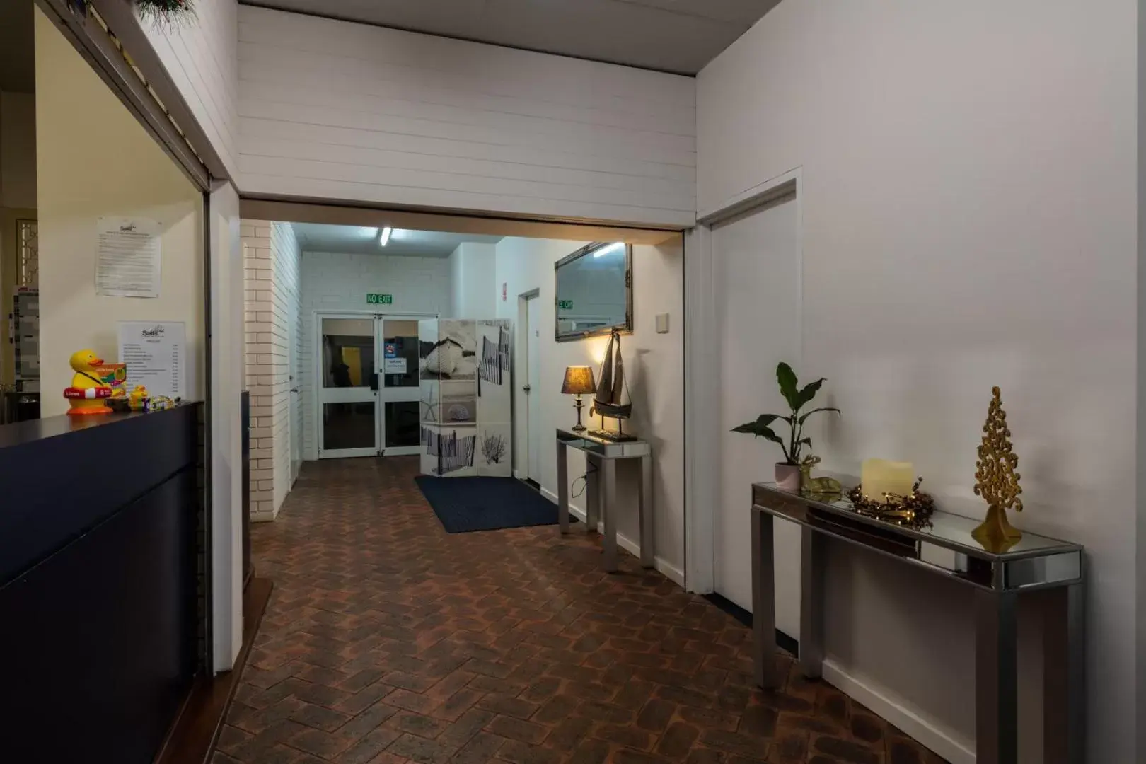 Lobby or reception in Sails Geraldton Accommodation