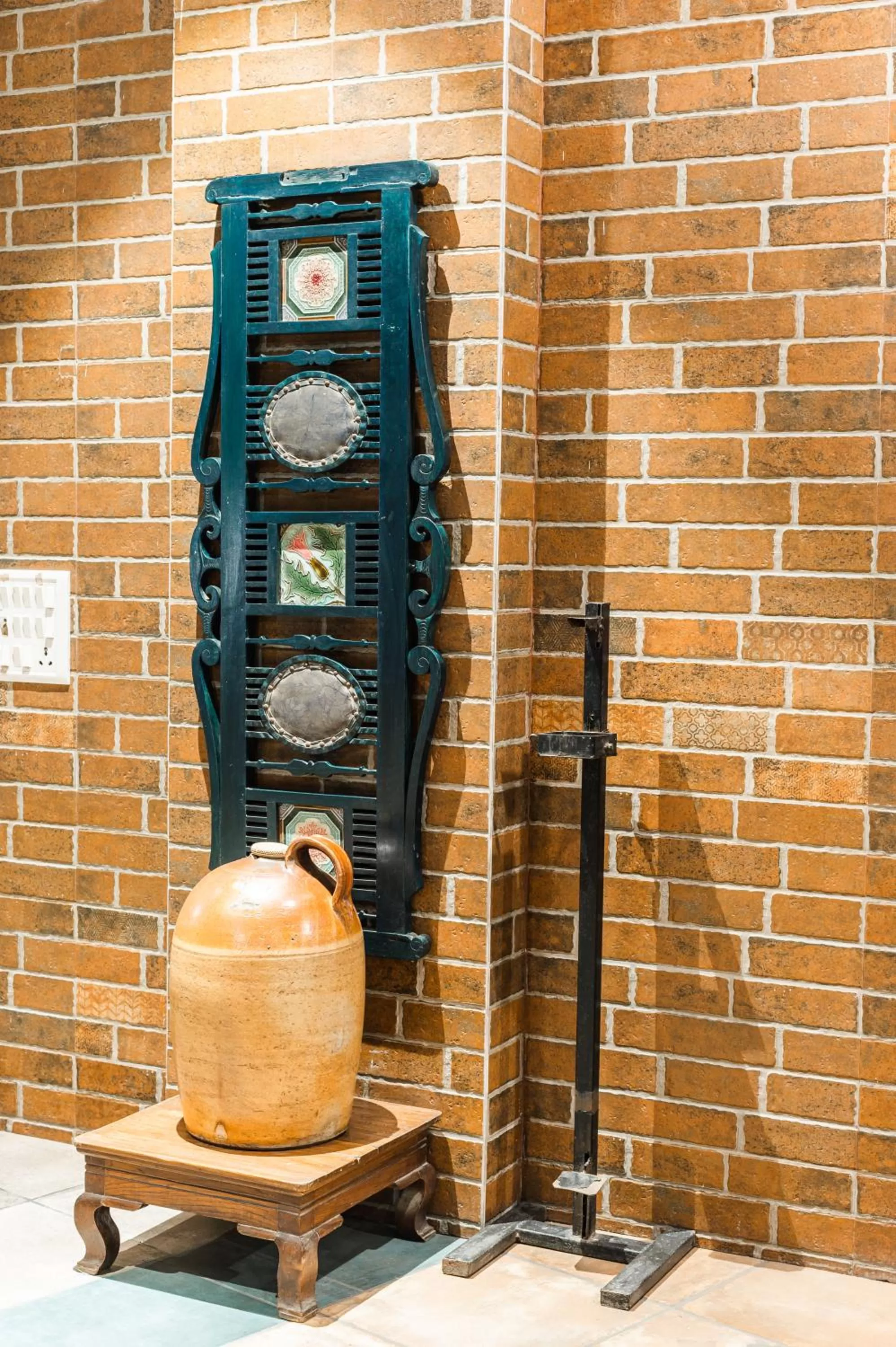Decorative detail, Bathroom in Bougainvilla Apartment