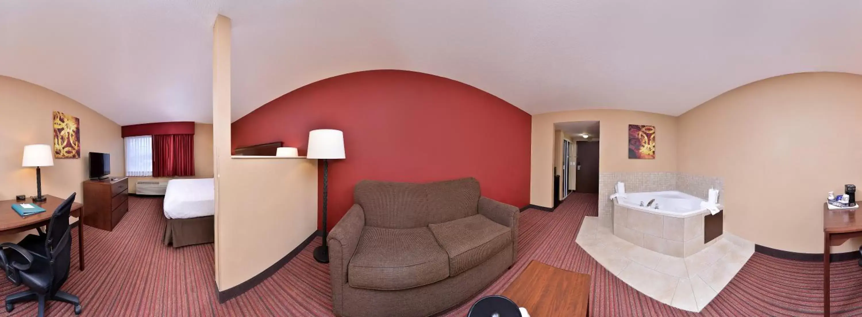 Bedroom, Seating Area in Best Western Woodland Inn