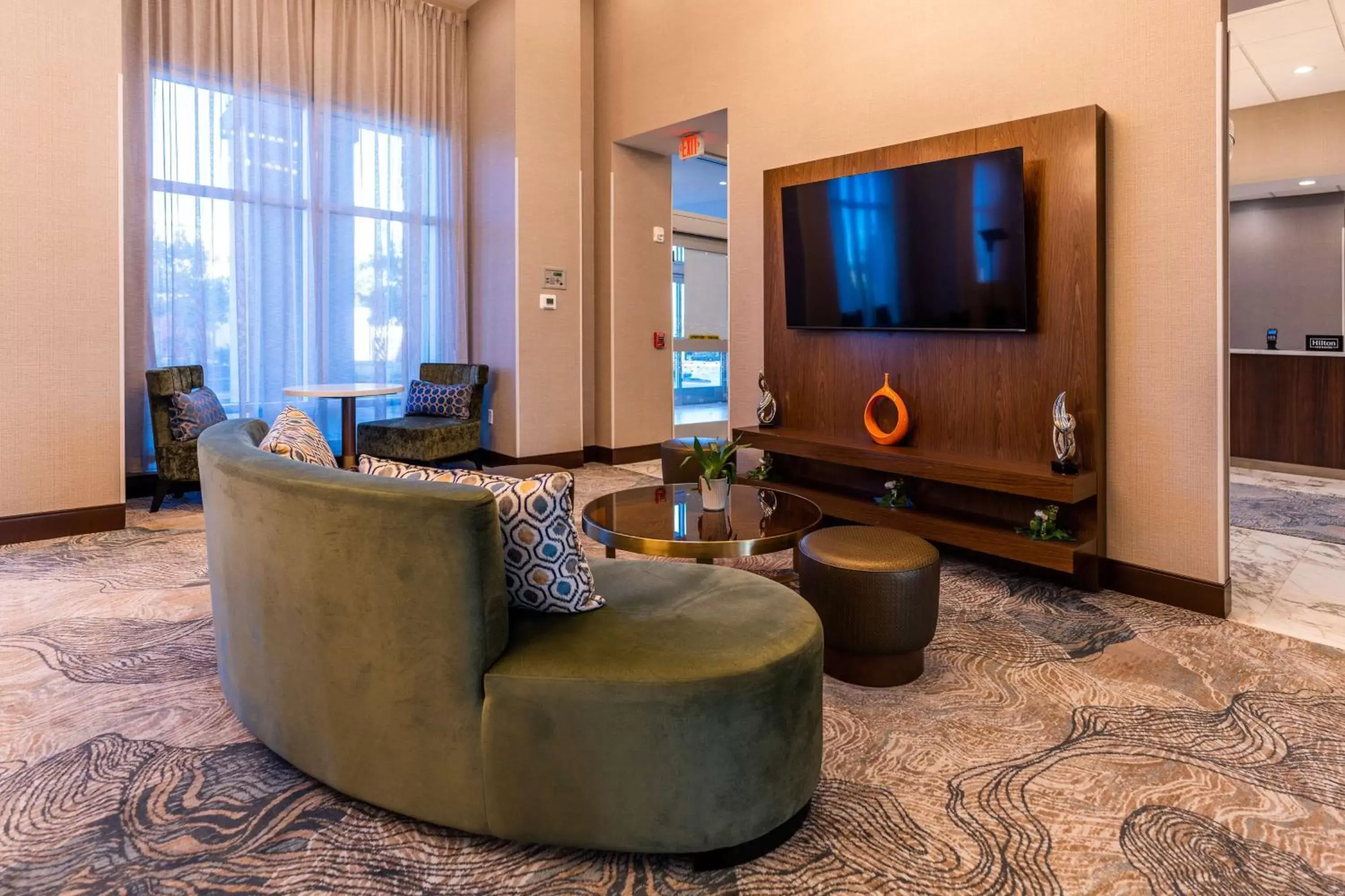 Lobby or reception, Seating Area in Hampton Inn & Suites Sugar Land, Tx